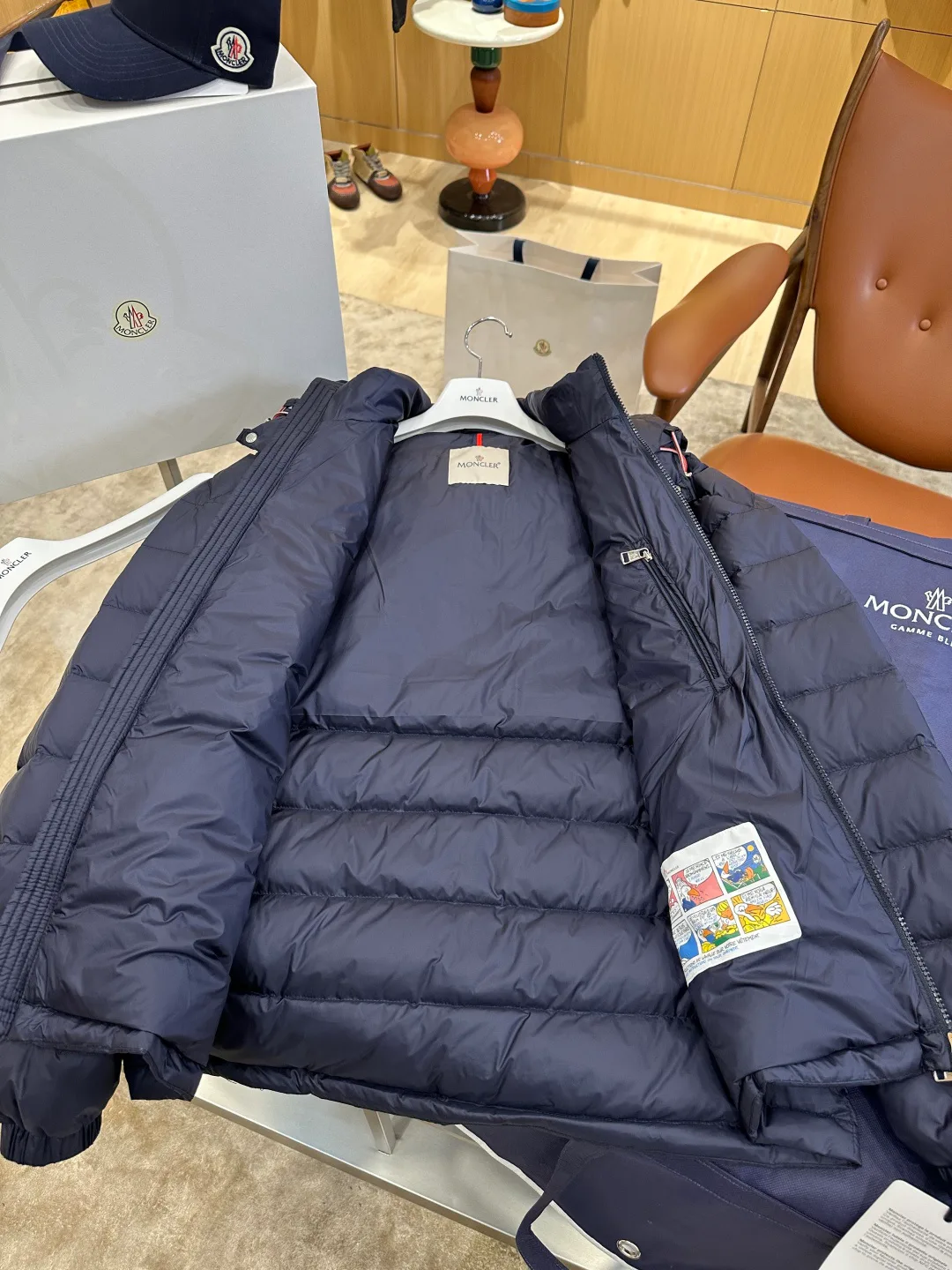 Men's Jackets And Down Jackets MONCLER 18260912