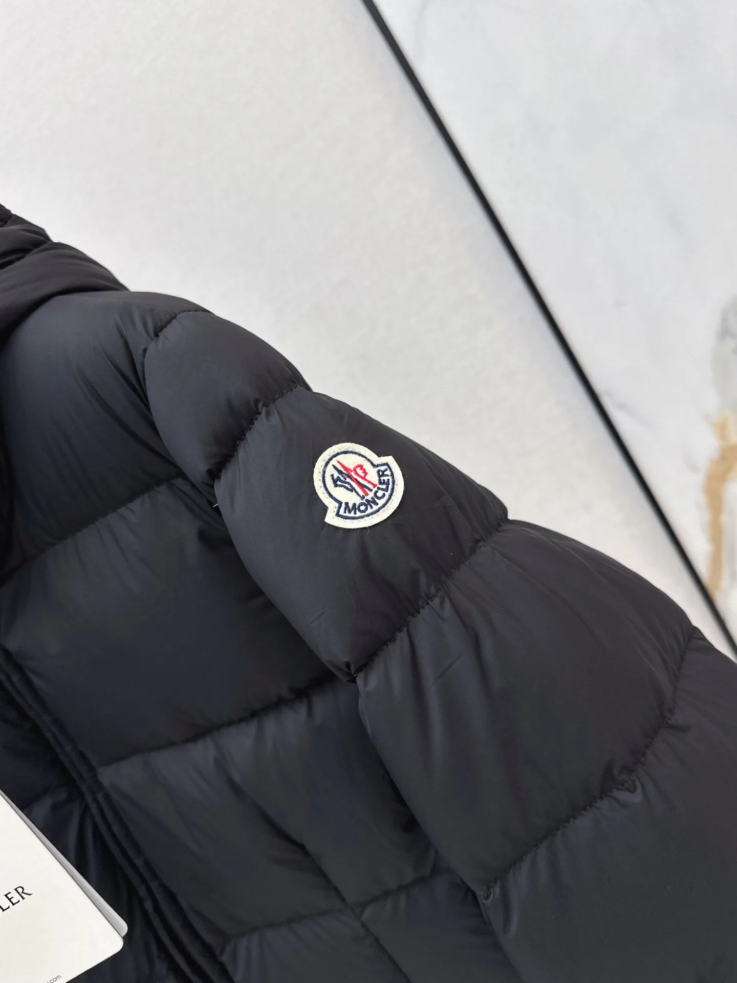 Women's Jackets And Down Jackets MONCLER 18128171