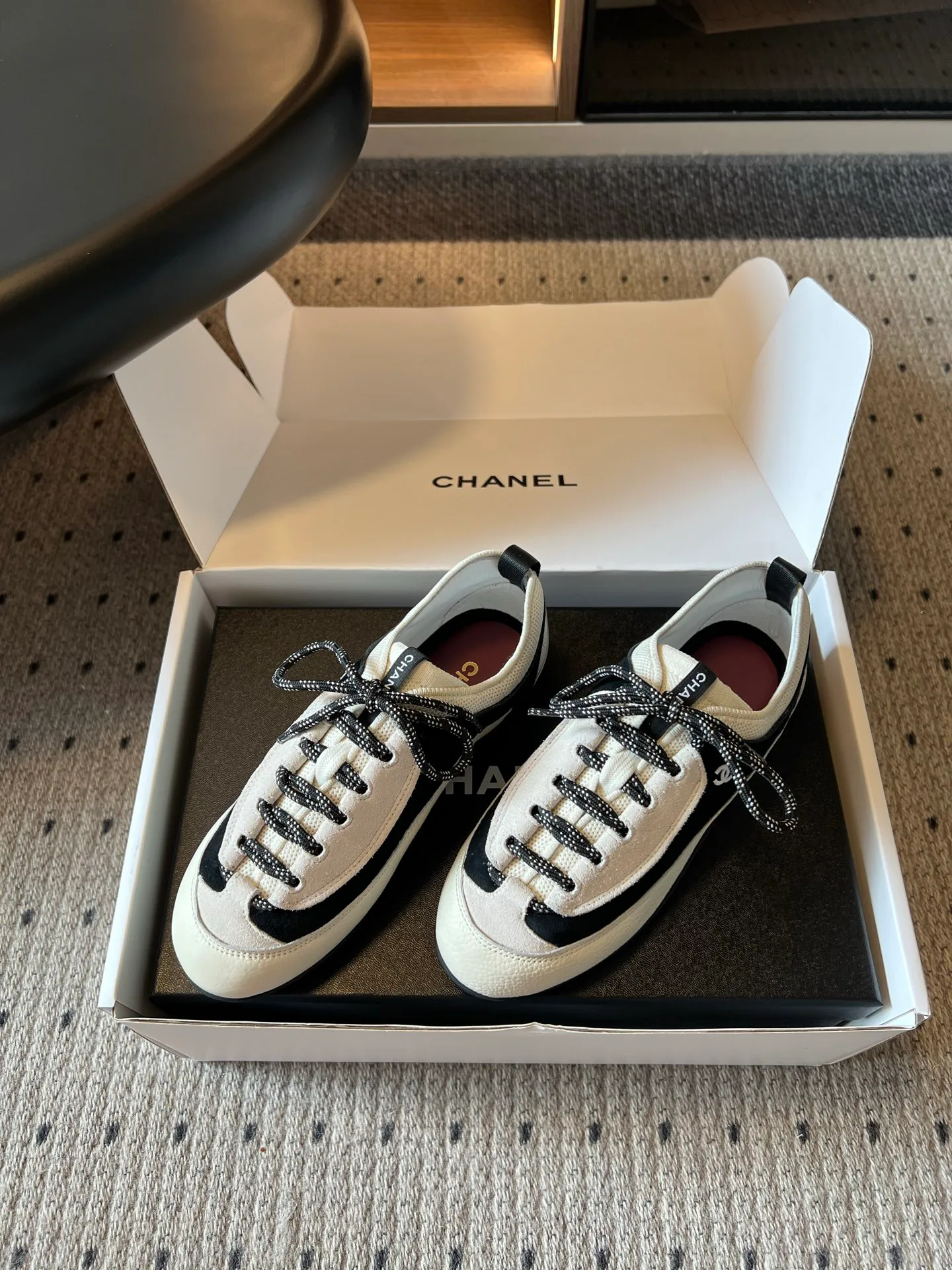 Women's Sneakers CHANEL 17419359