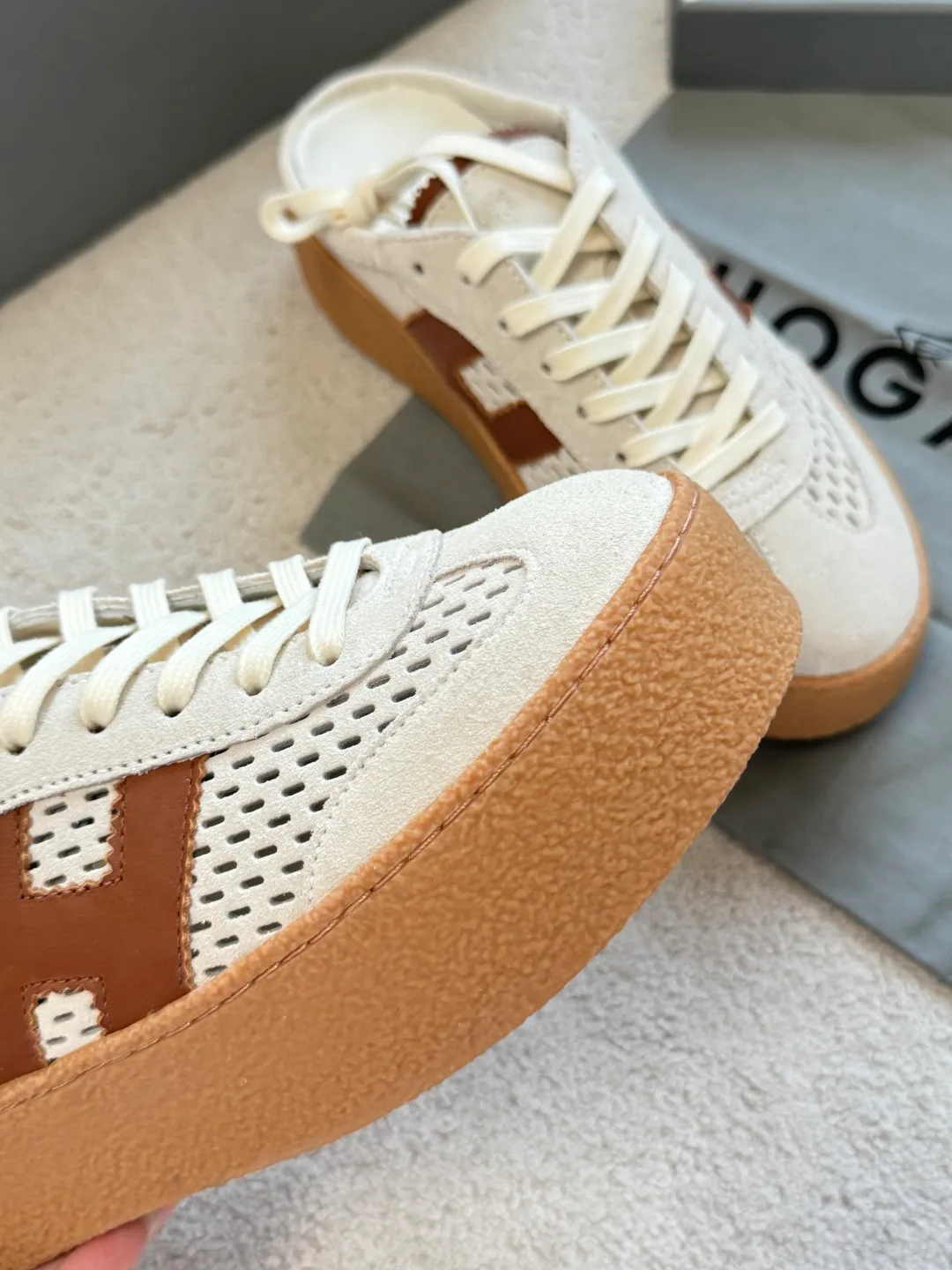Women's Sneakers HOGAN 17698139