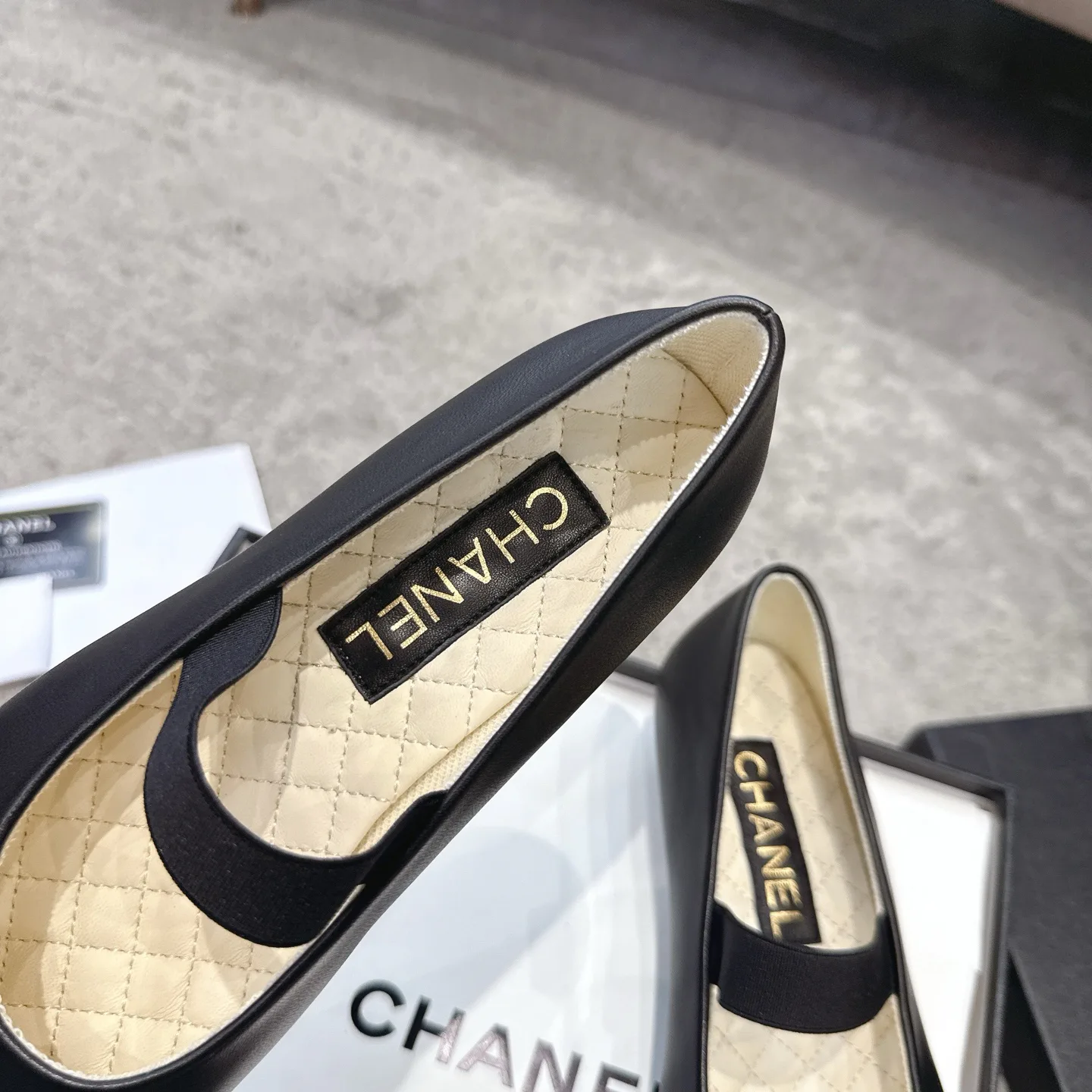 Women's Ballet Flats CHANEL 17302944