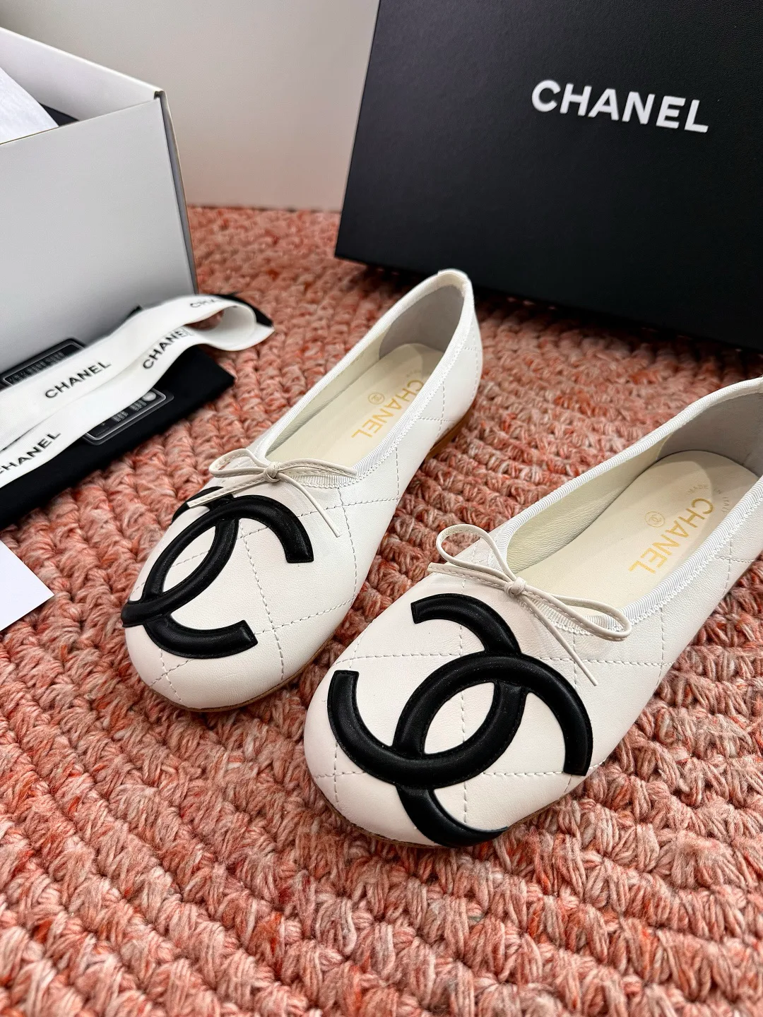 Women's Ballet Flats CHANEL 17599904