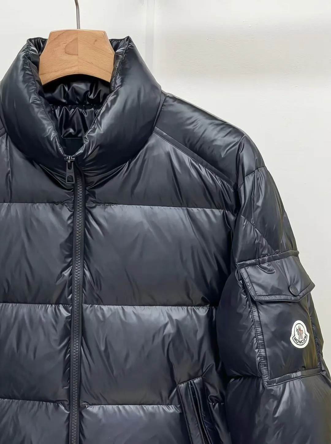 Куртки И Пуховики Мужские Moncler 18596624