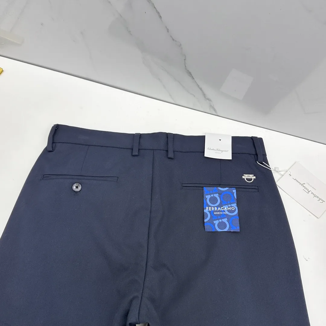 Men's Trousers SALVATORE FERRAGAMO 18246807