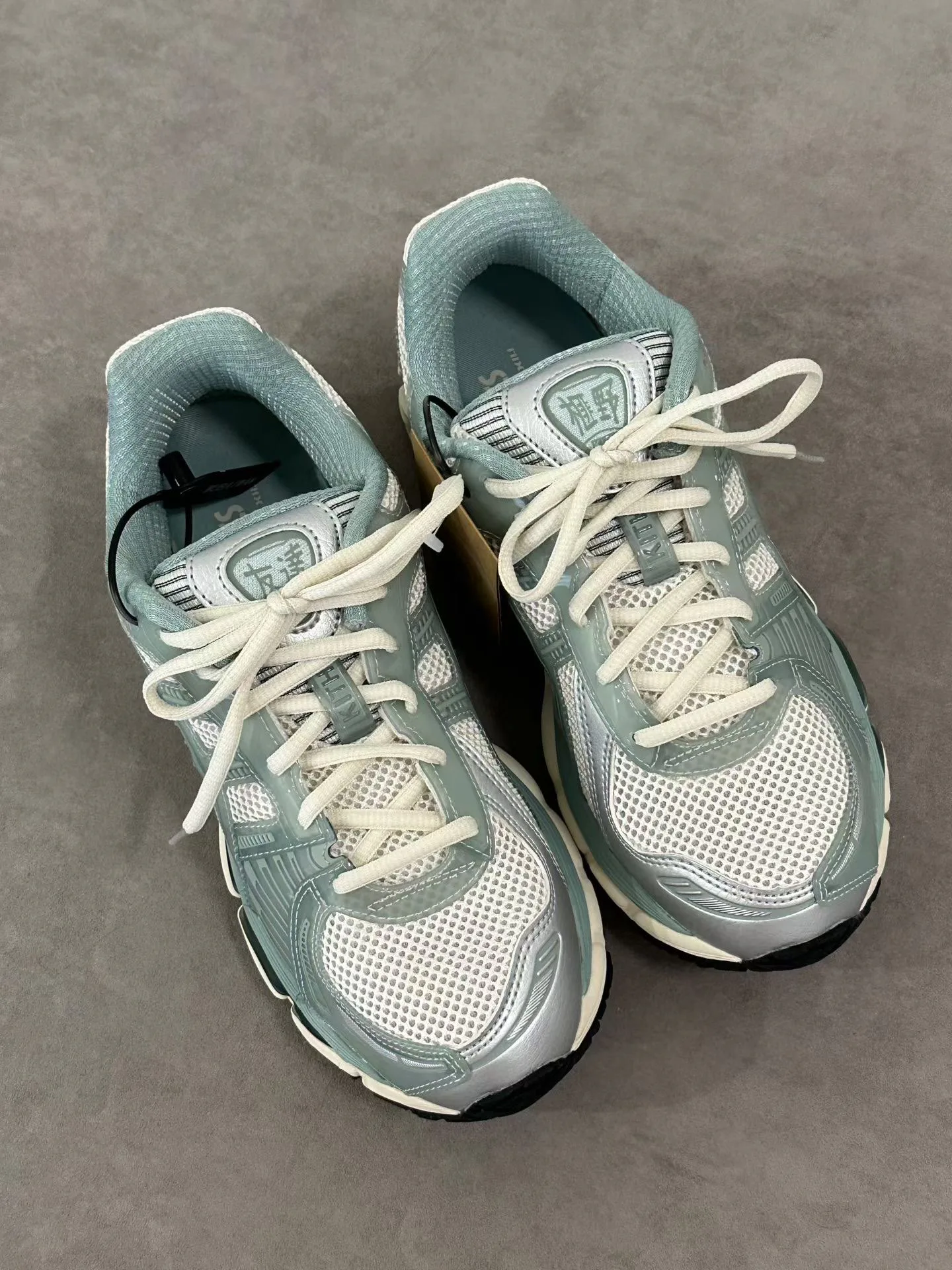 Women's Sneakers ASICS 17065409