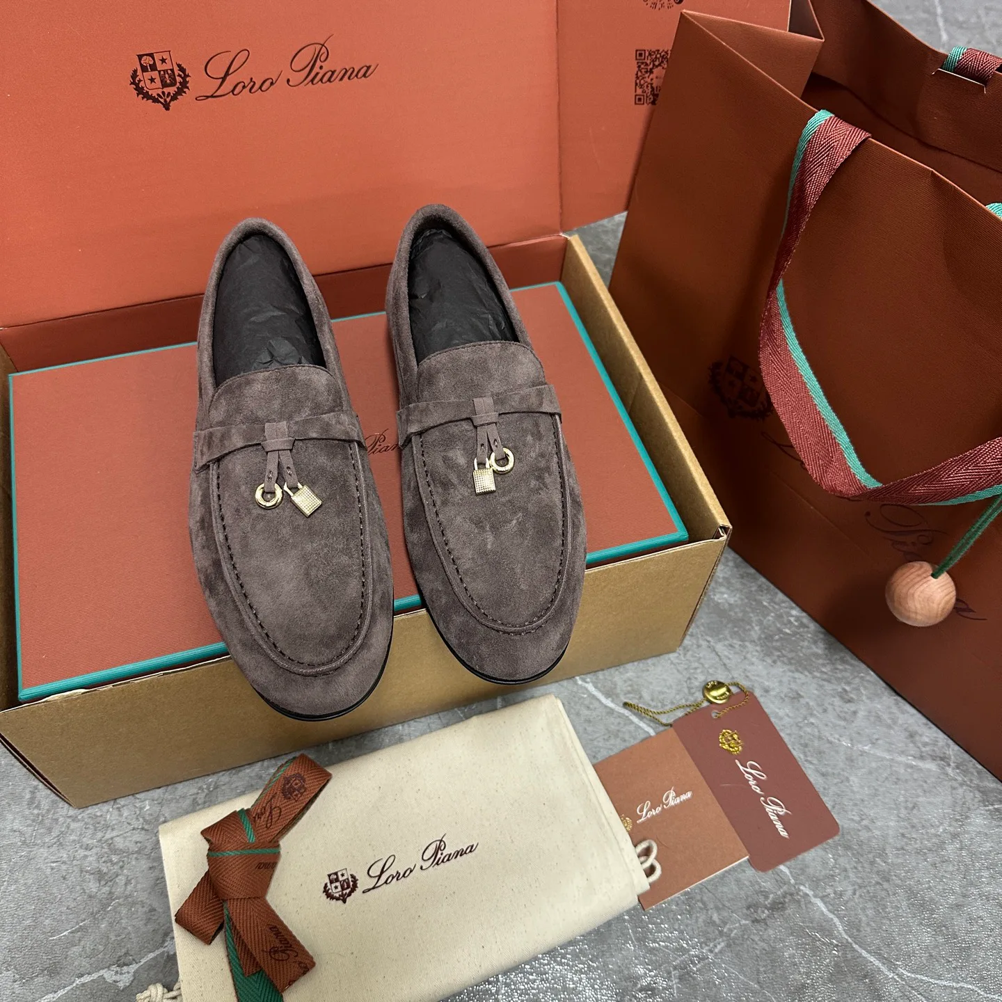 Women's Loafers And Moccasins LORO PIANA 17787175