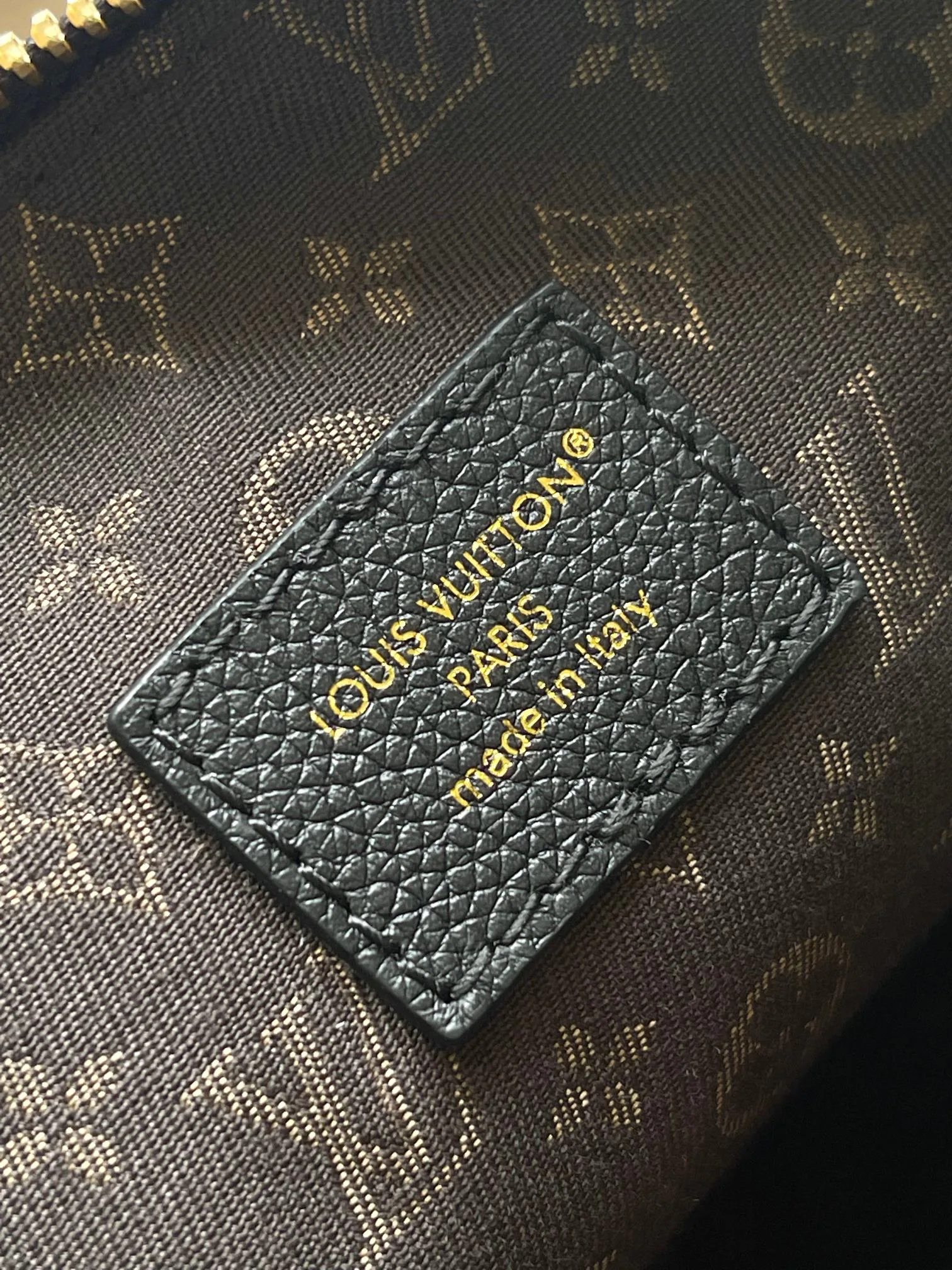 Women's Classic Handbags LOUIS VUITTON 18521046