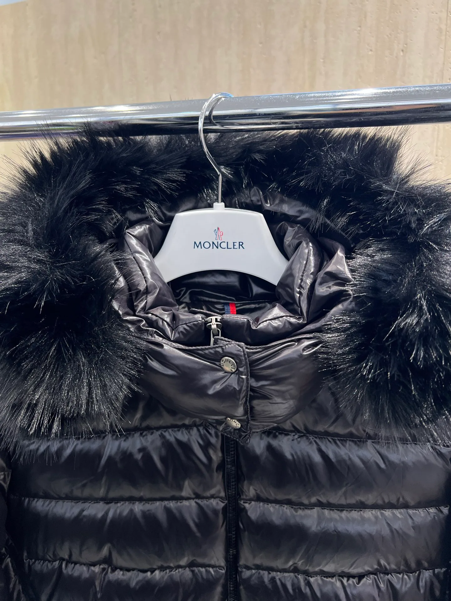 Куртки И Пуховики Мужские Moncler 18634335
