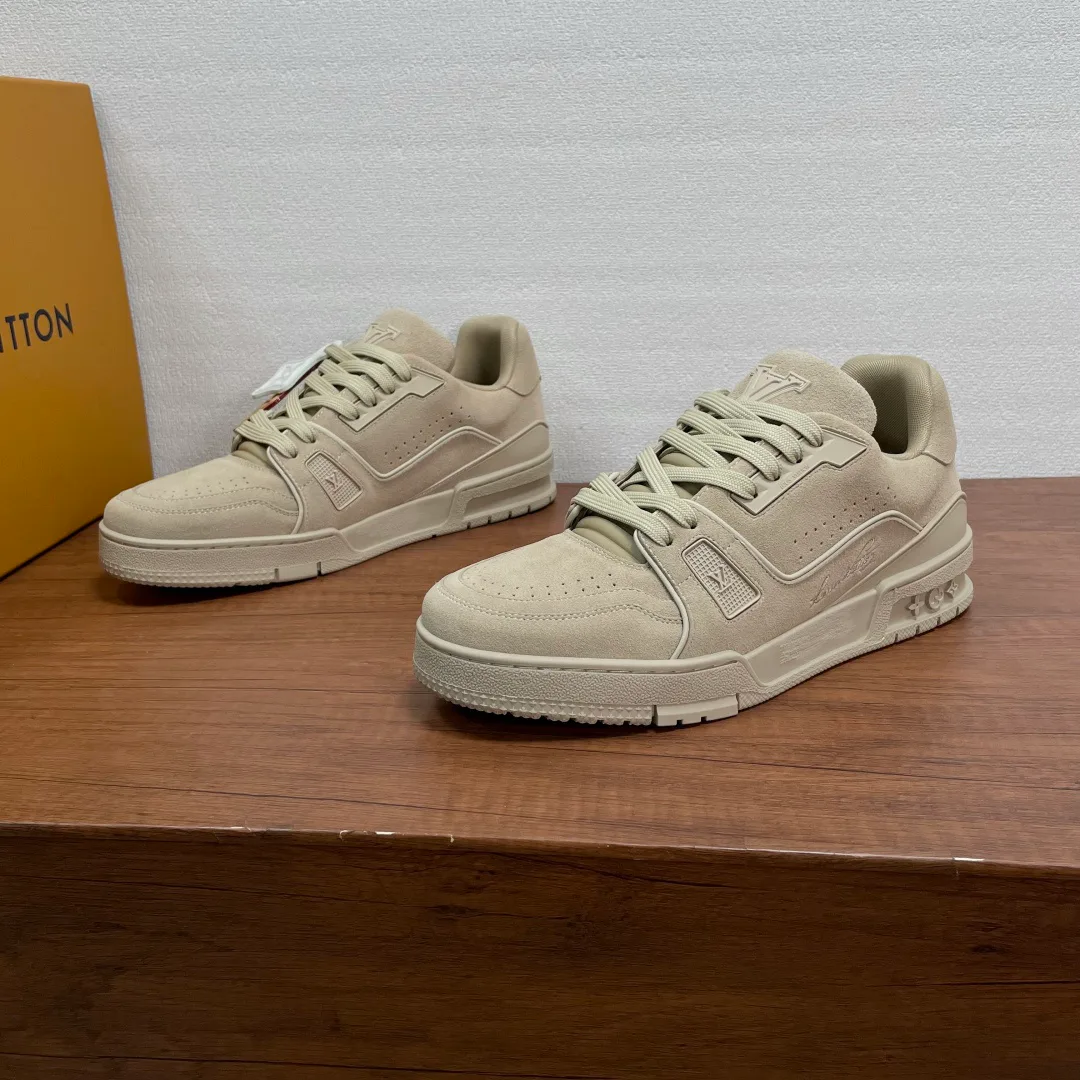 Men's Sneakers LOUIS VUITTON 17461094