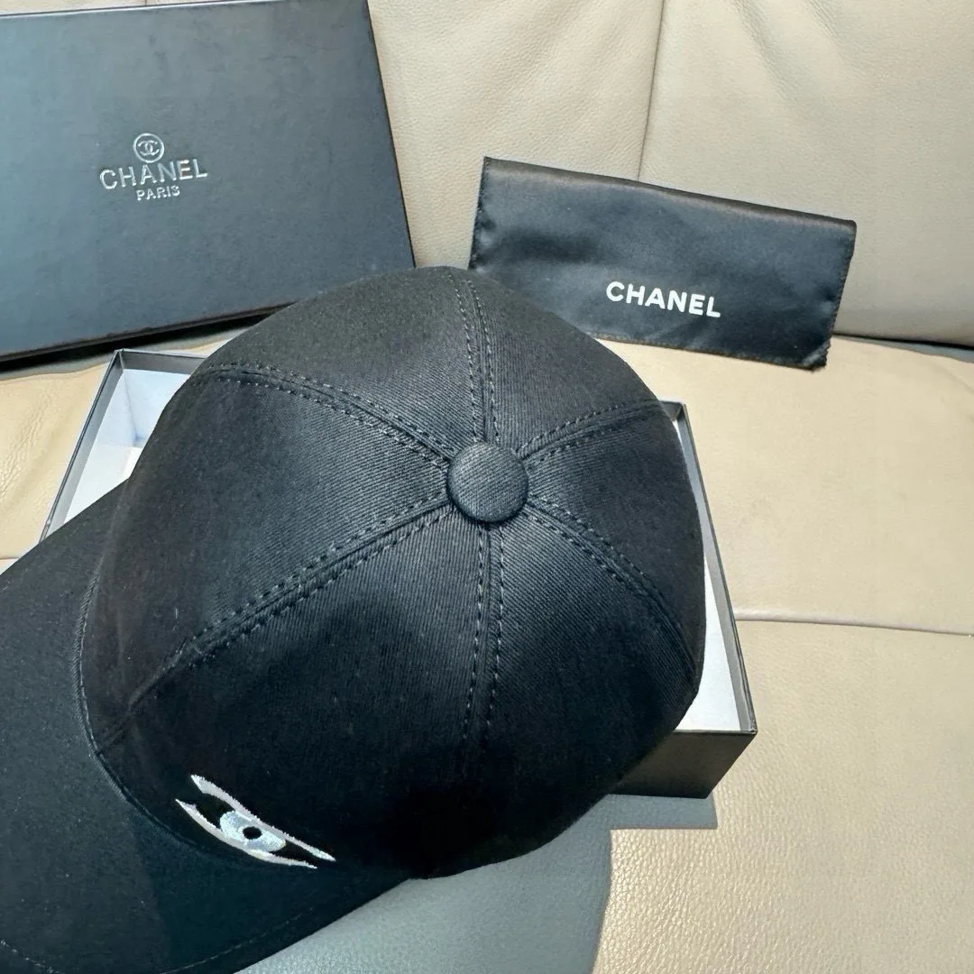 Hats CHANEL 17604829