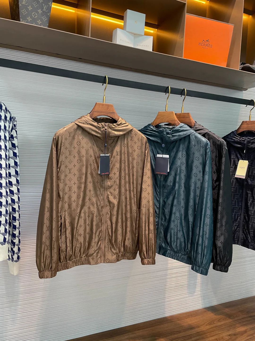 Men's Jackets And Down Jackets LOUIS VUITTON 18499038
