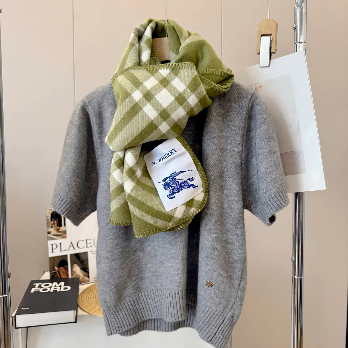 Scarves BURBERRY 18002974