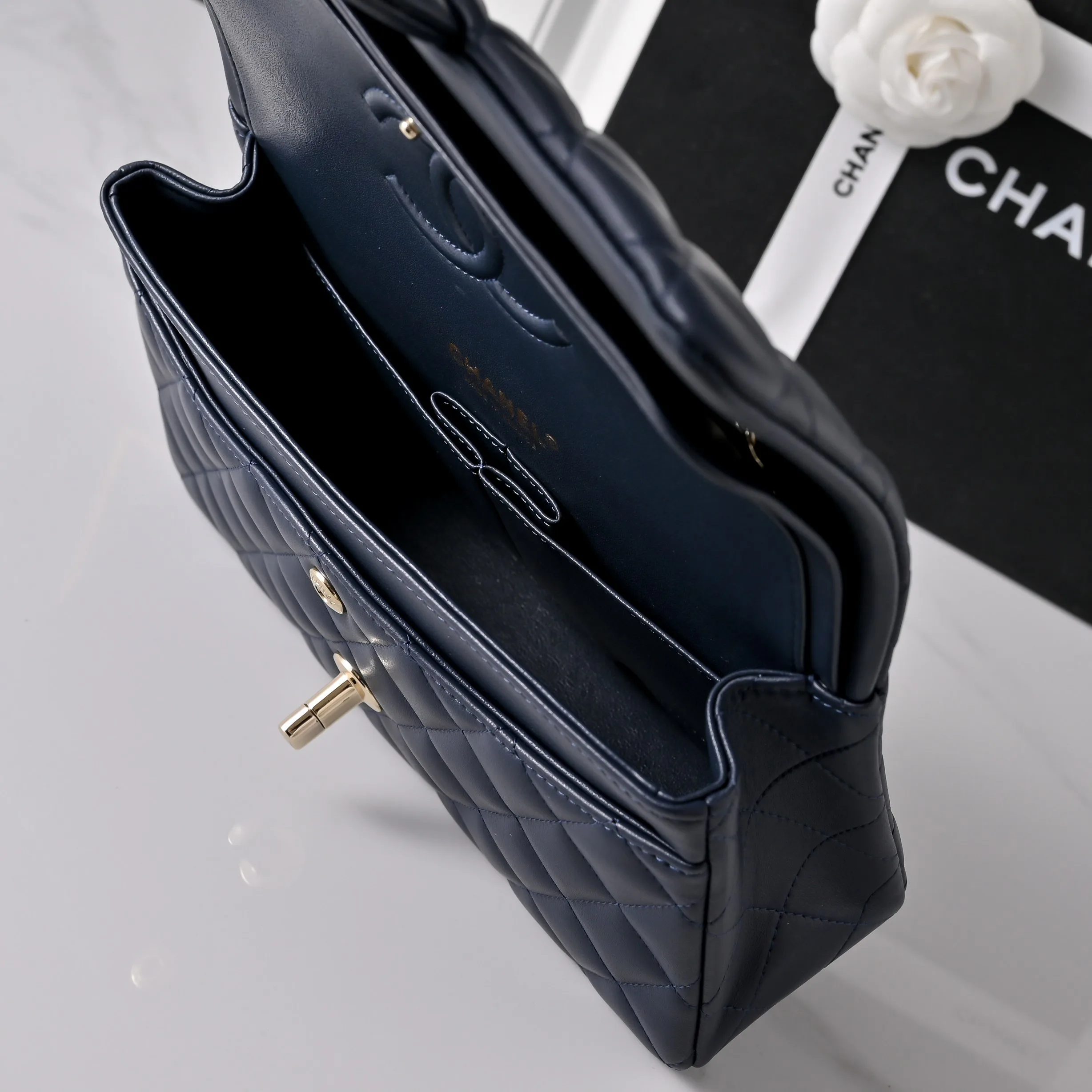 Women's Classic Handbags CHANEL 17844642