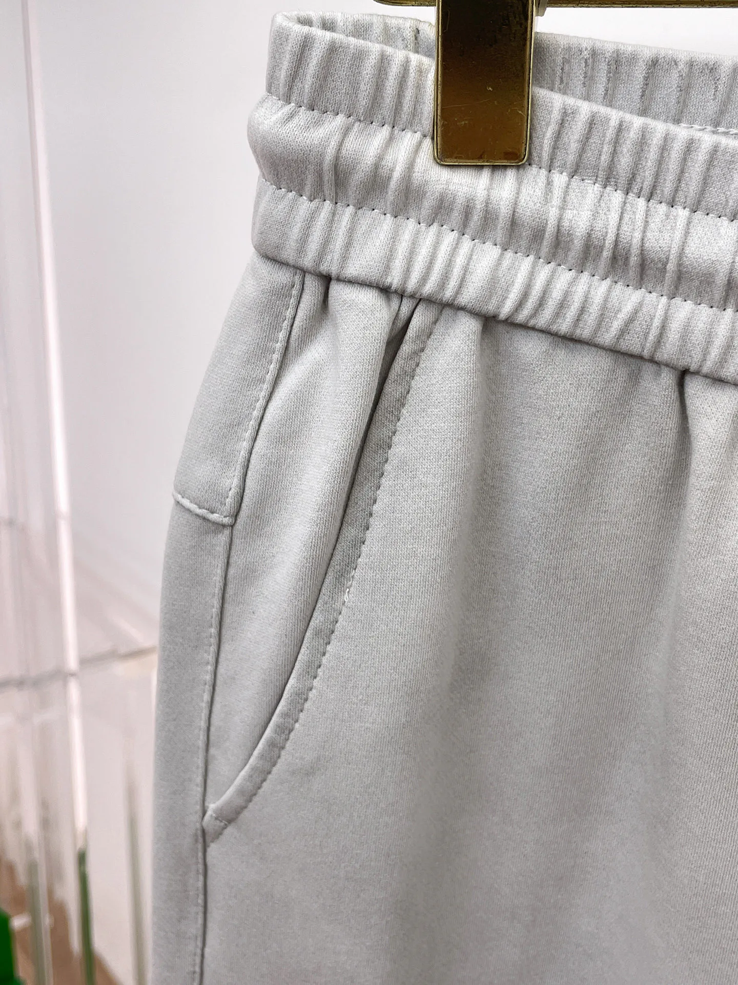 Men's Trousers MAISON MARGIELA 18197350