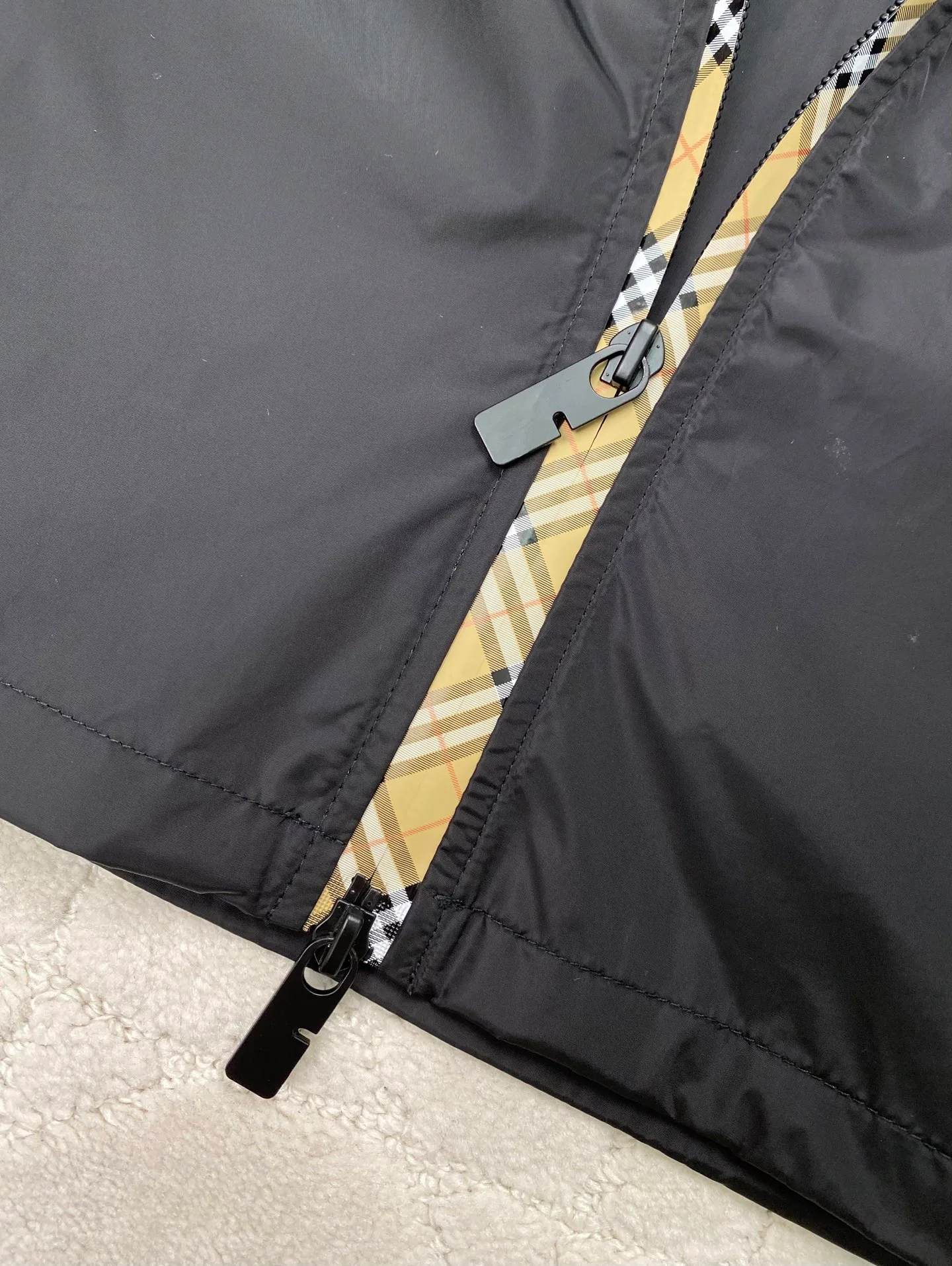 Men's Jackets And Down Jackets BURBERRY 18074096