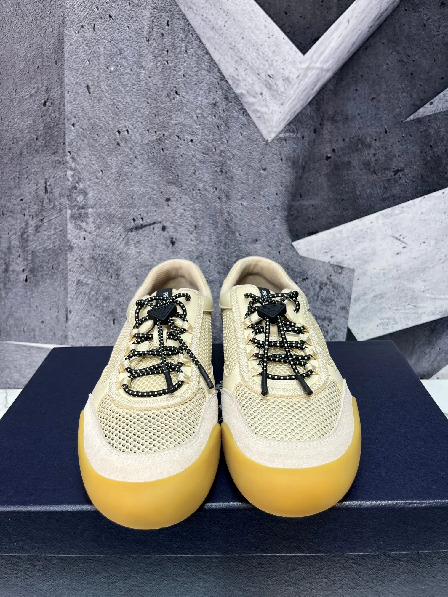 Men's Sneakers PRADA 17955456