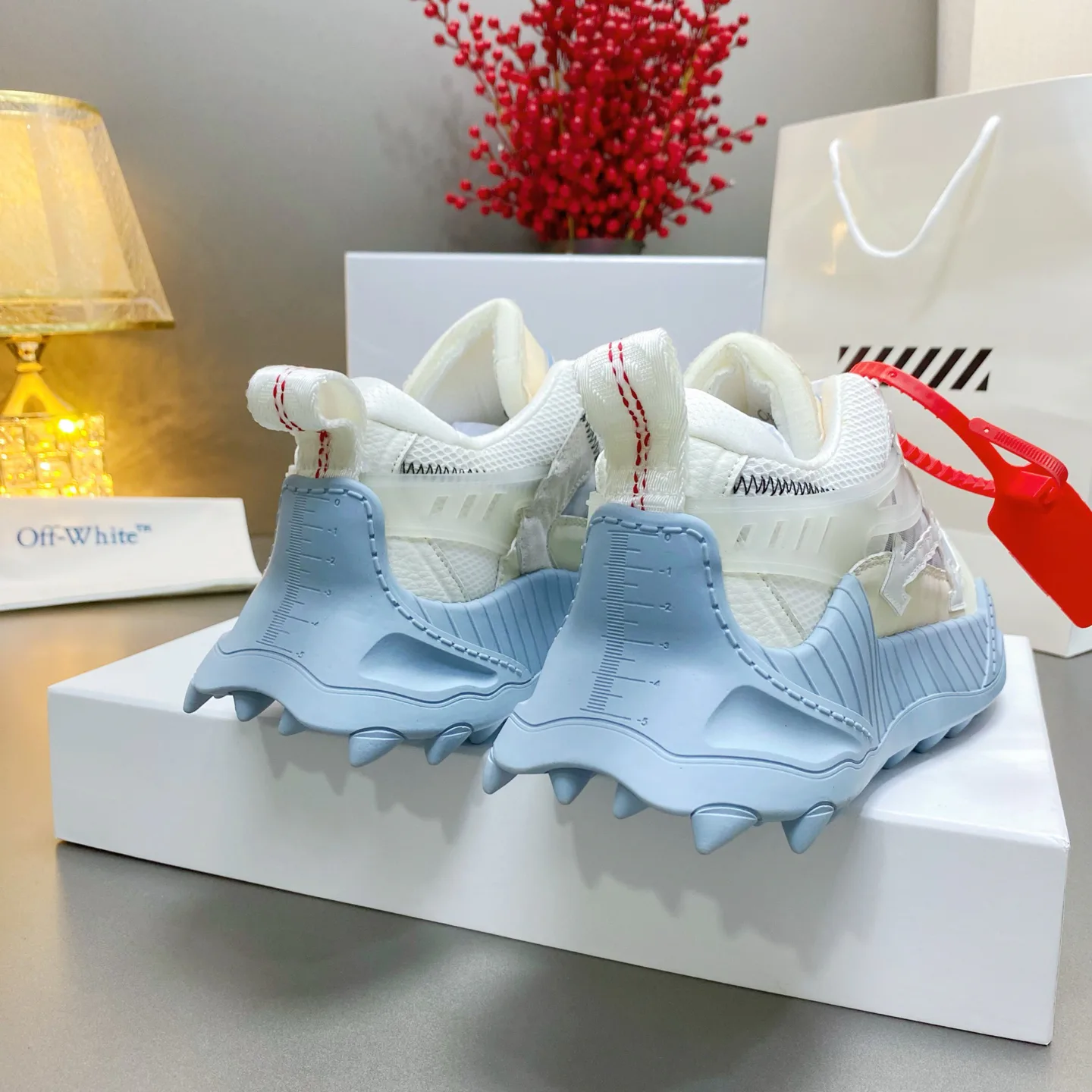 Women's Sneakers OFF-WHITE 17530536