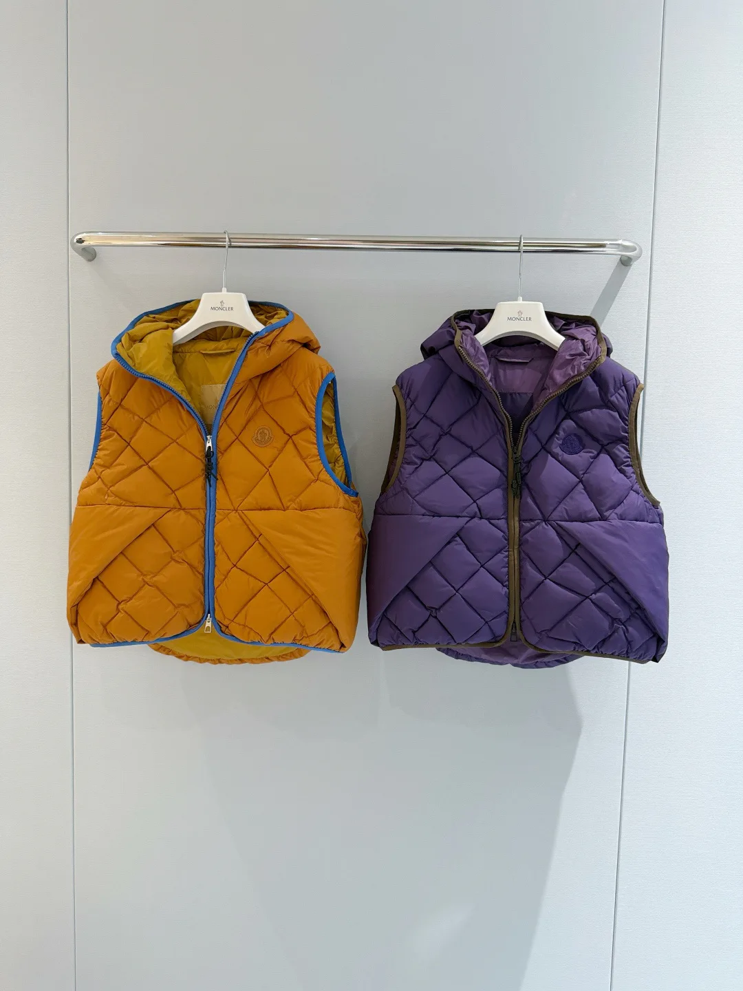 Women's Vests MONCLER 18538560