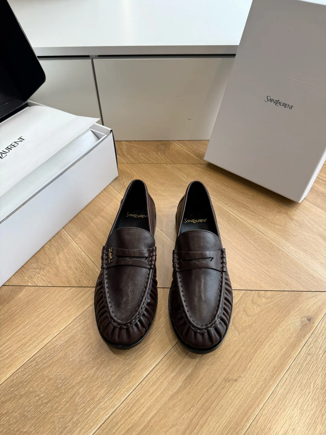 Women's Loafers And Moccasins SAINT LAURENT 17781559