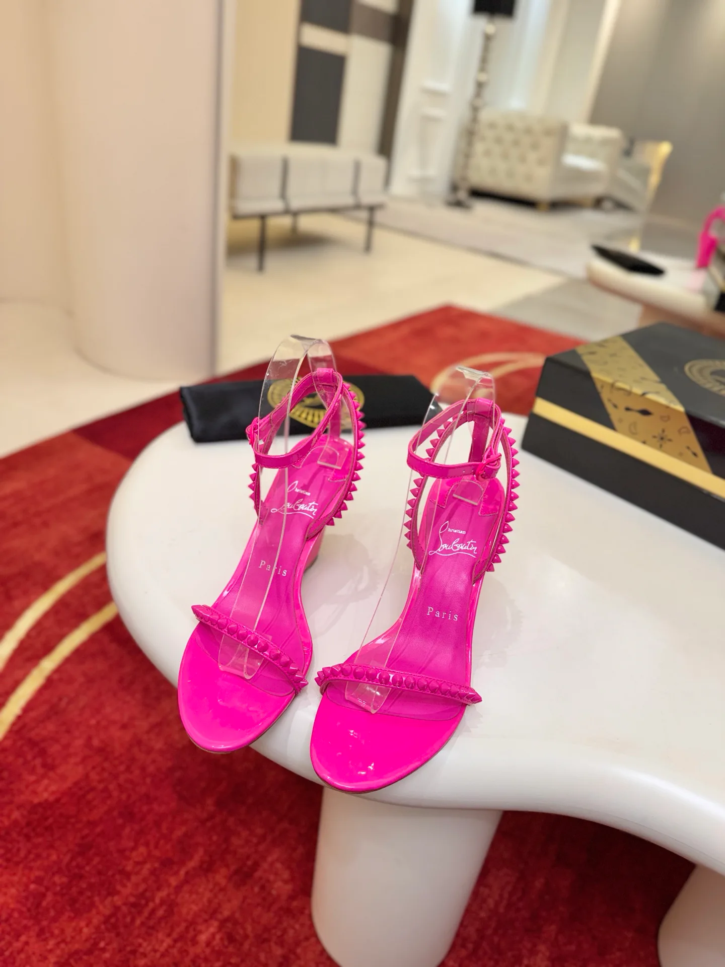 Women's Open-Toe Sandals CHRISTIAN LOUBOUTIN 18500919