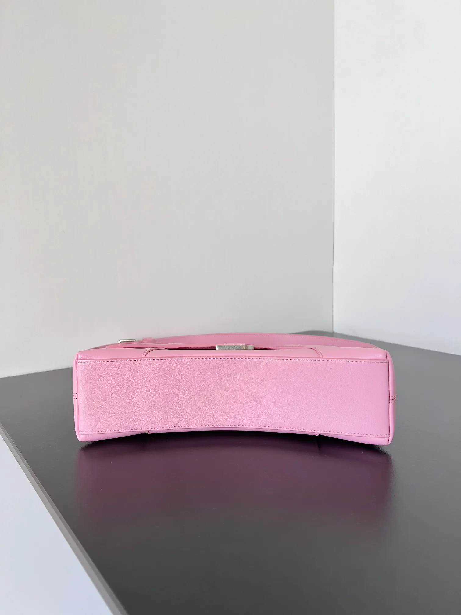 Классические Сумки Женские Balenciaga 18619539