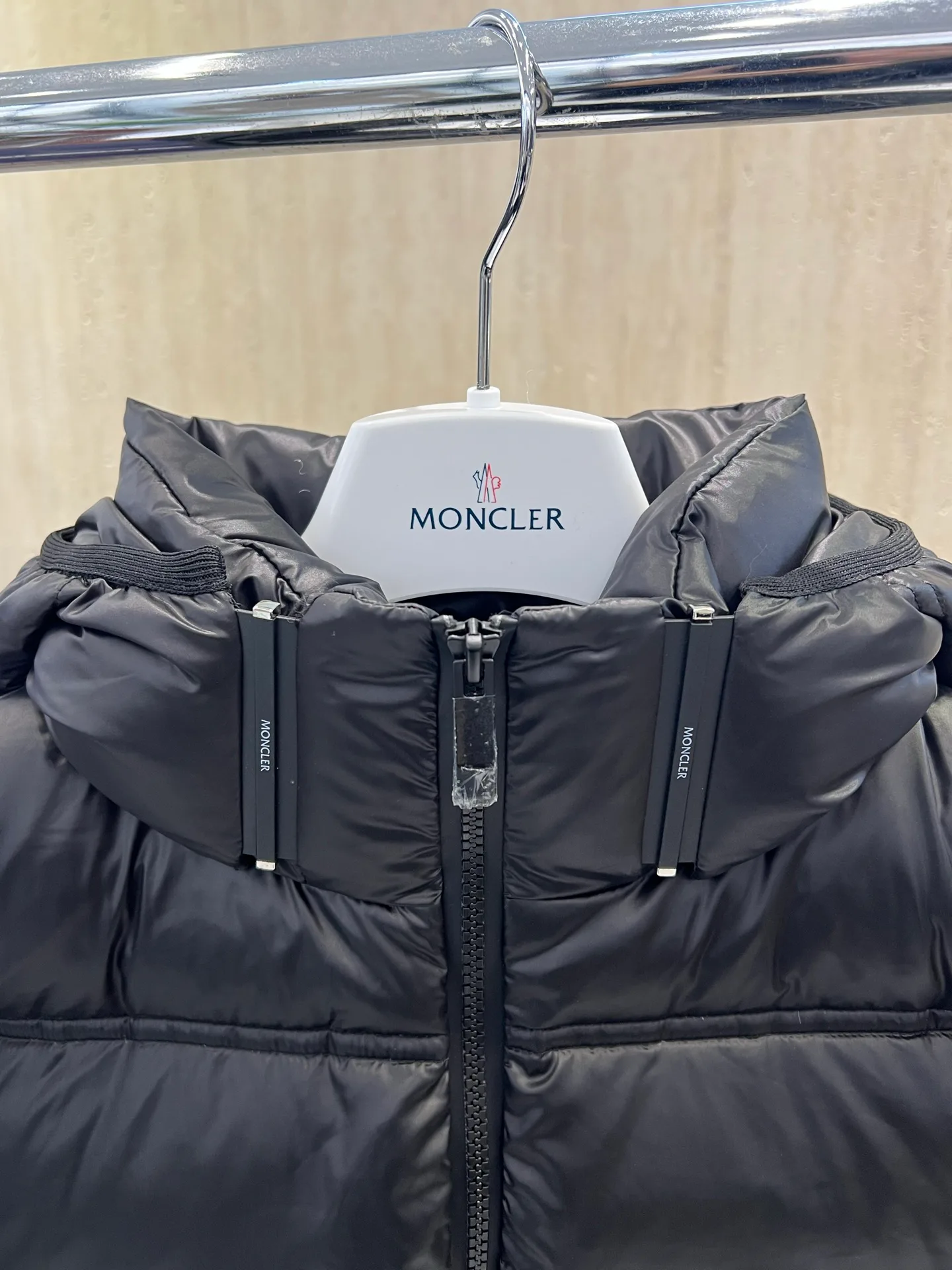 Men's Jackets And Down Jackets MONCLER 18330411