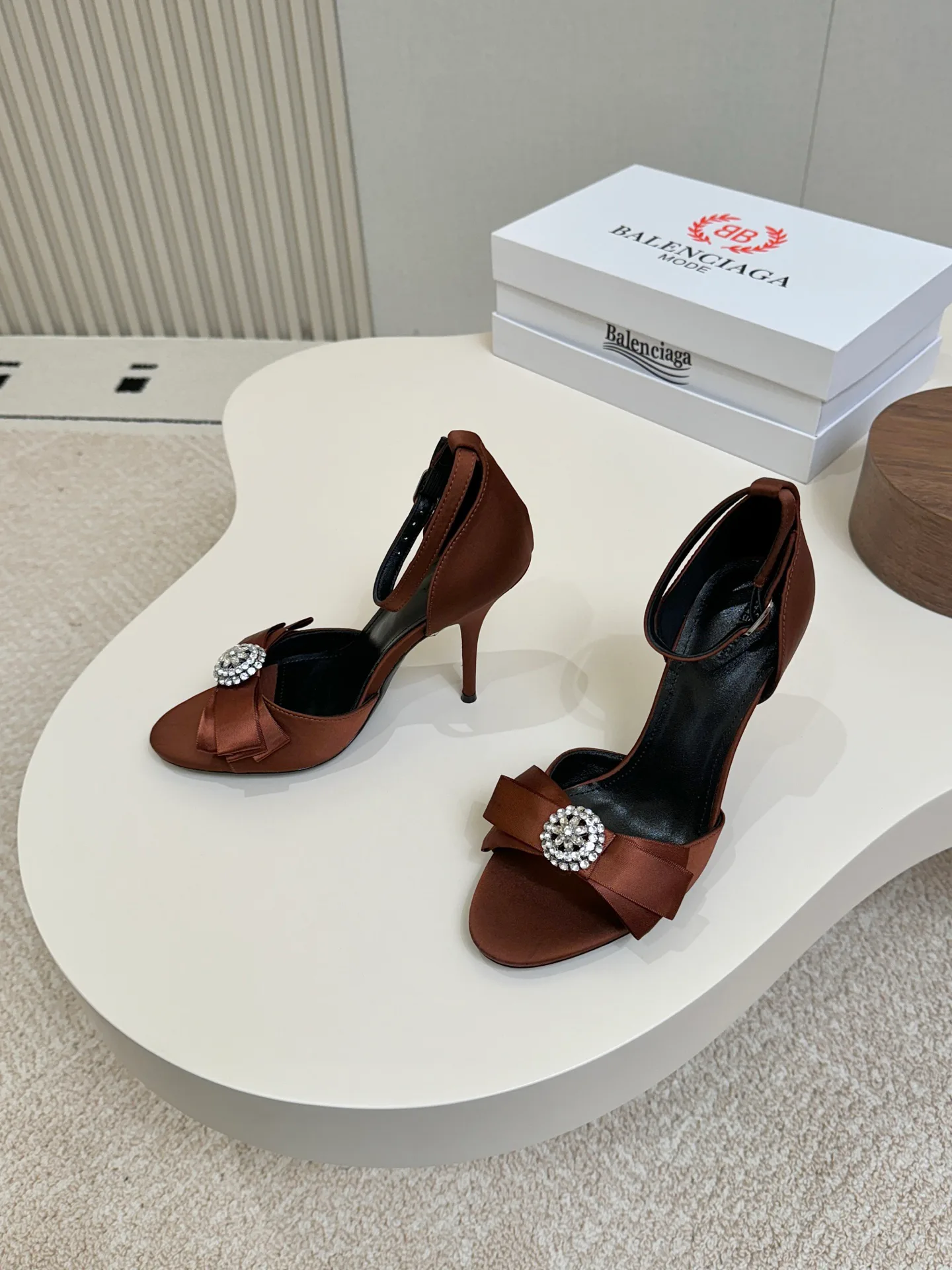 Women's Open-Toe Sandals BALENCIAGA 18083172