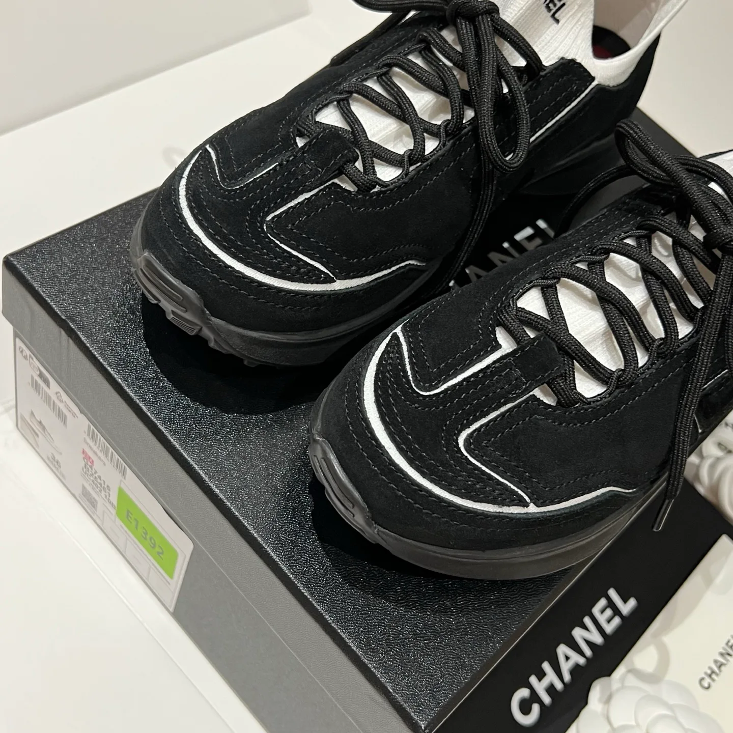 Women's Sneakers CHANEL 17733659