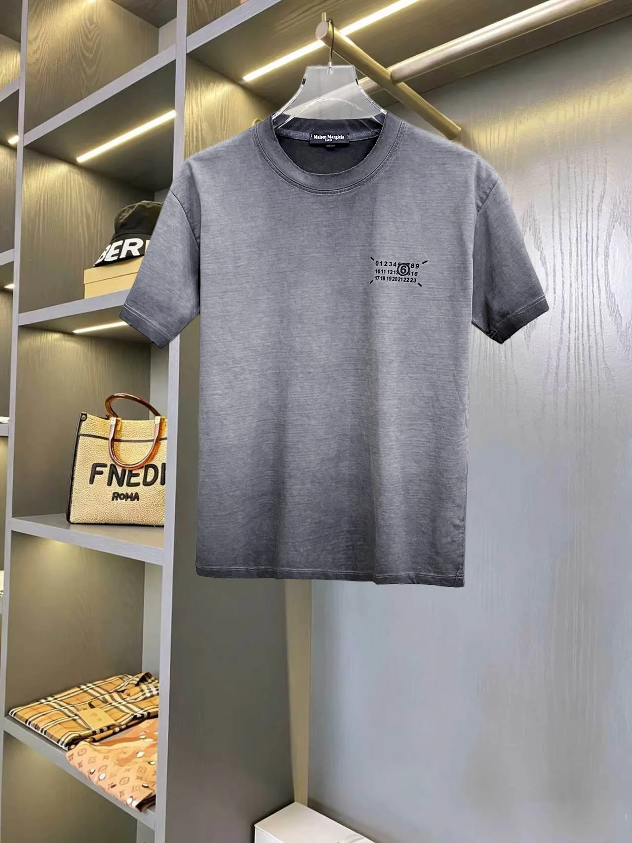 Men's T-Shirts MAISON MARGIELA 17610092