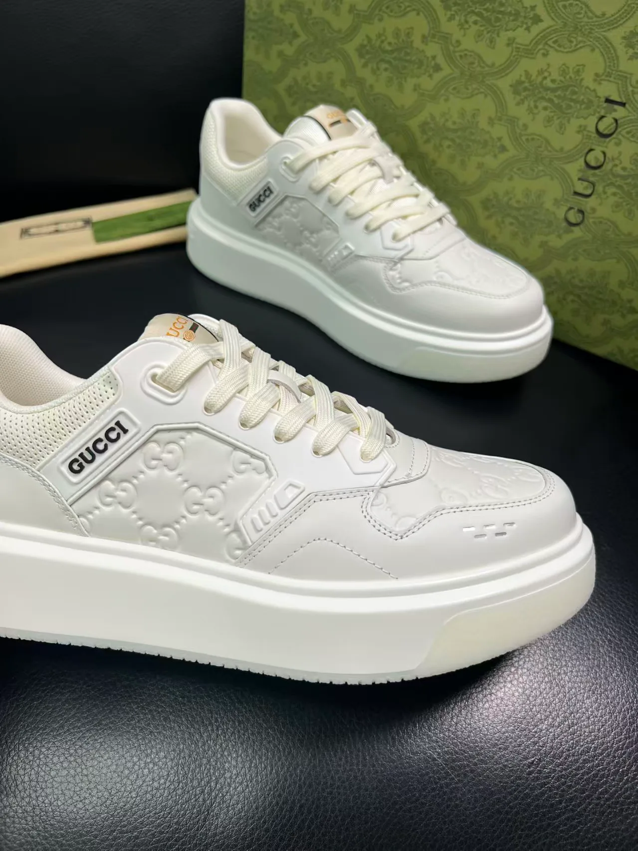 Men's Sneakers GUCCI 17955506