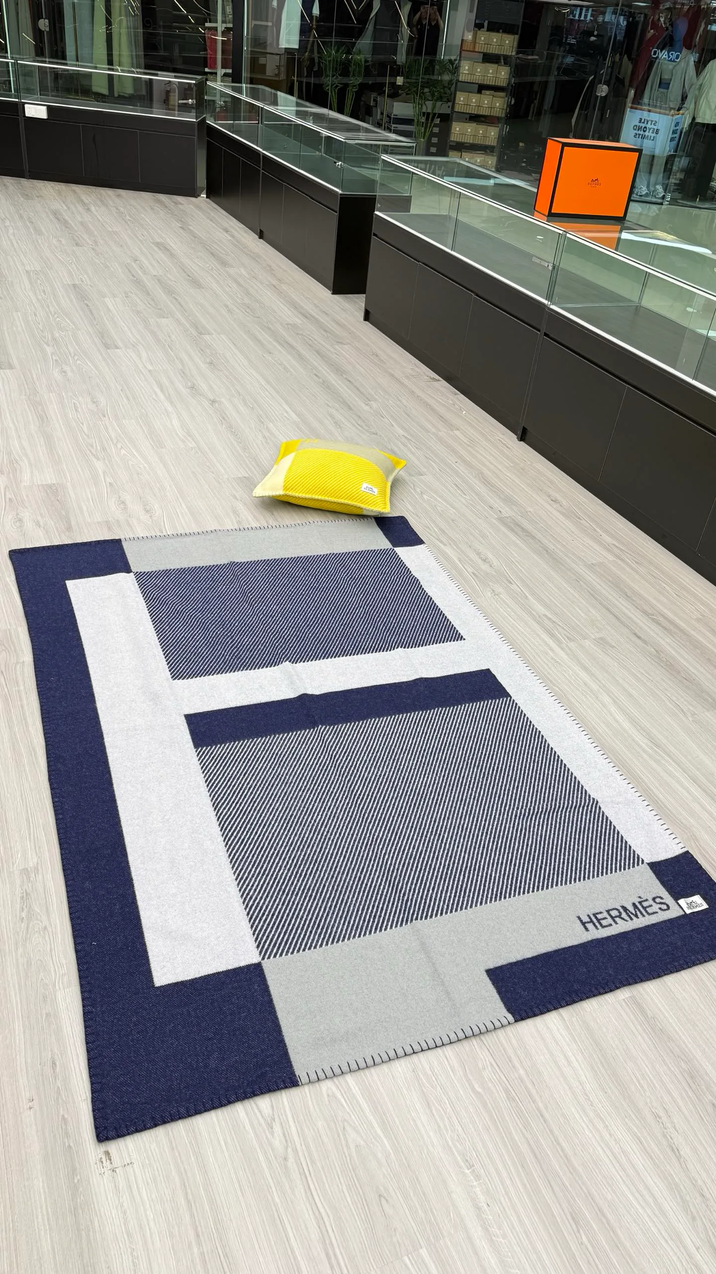 Textiles HERMES 18002653