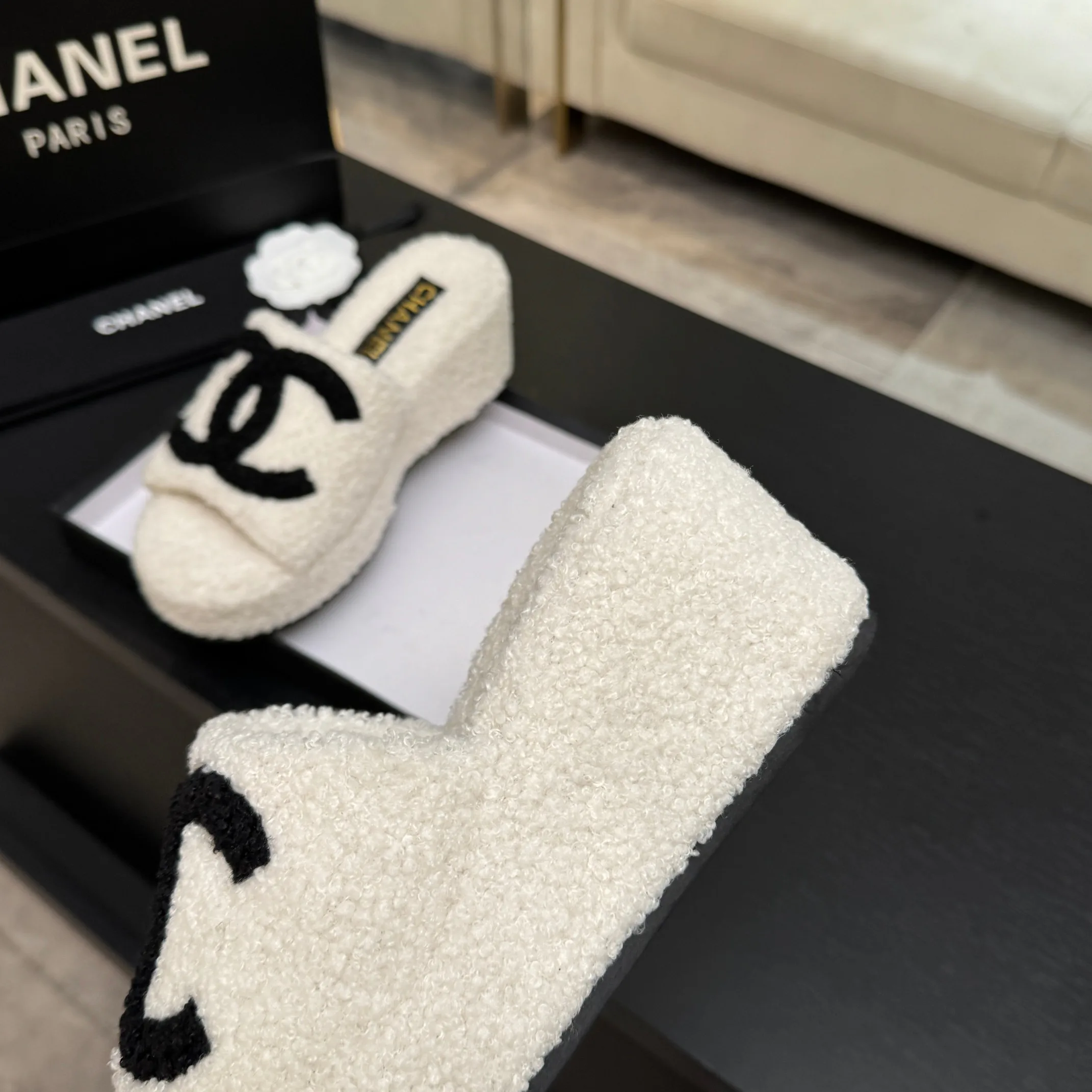 Women's Slippers CHANEL 18500996
