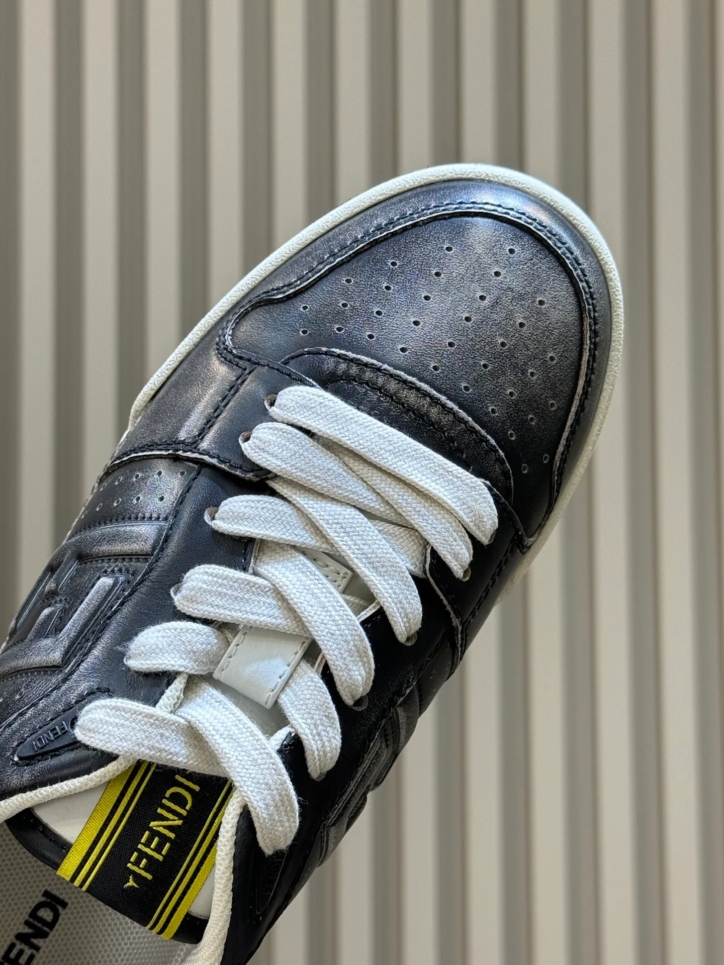 Women's Sneakers FENDI 18073181