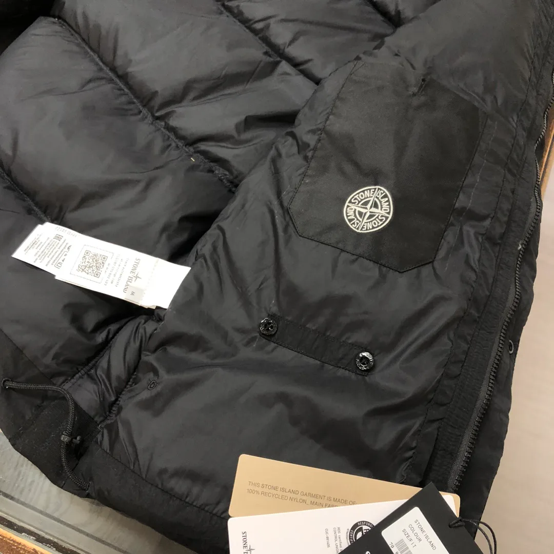 Women's Jackets And Down Jackets STONE ISLAND 18002084