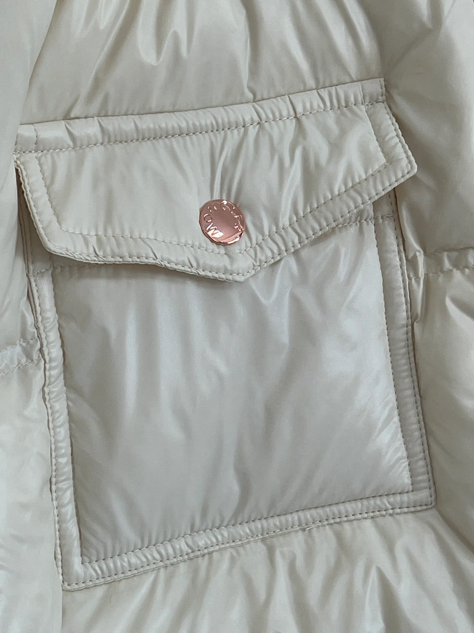 Women's Jackets And Down Jackets MONCLER 18416180