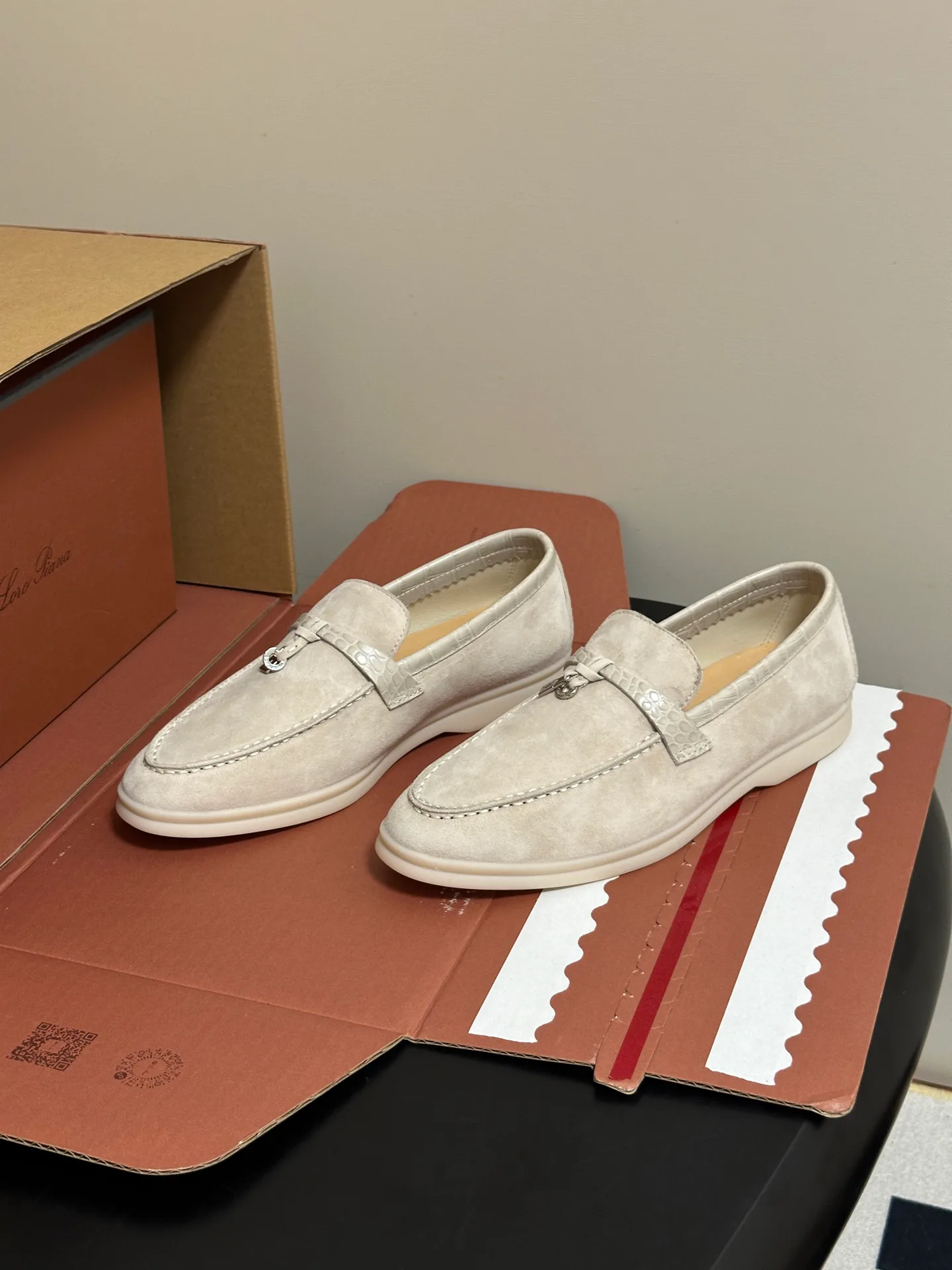 Women's Loafers And Moccasins LORO PIANA 18322950