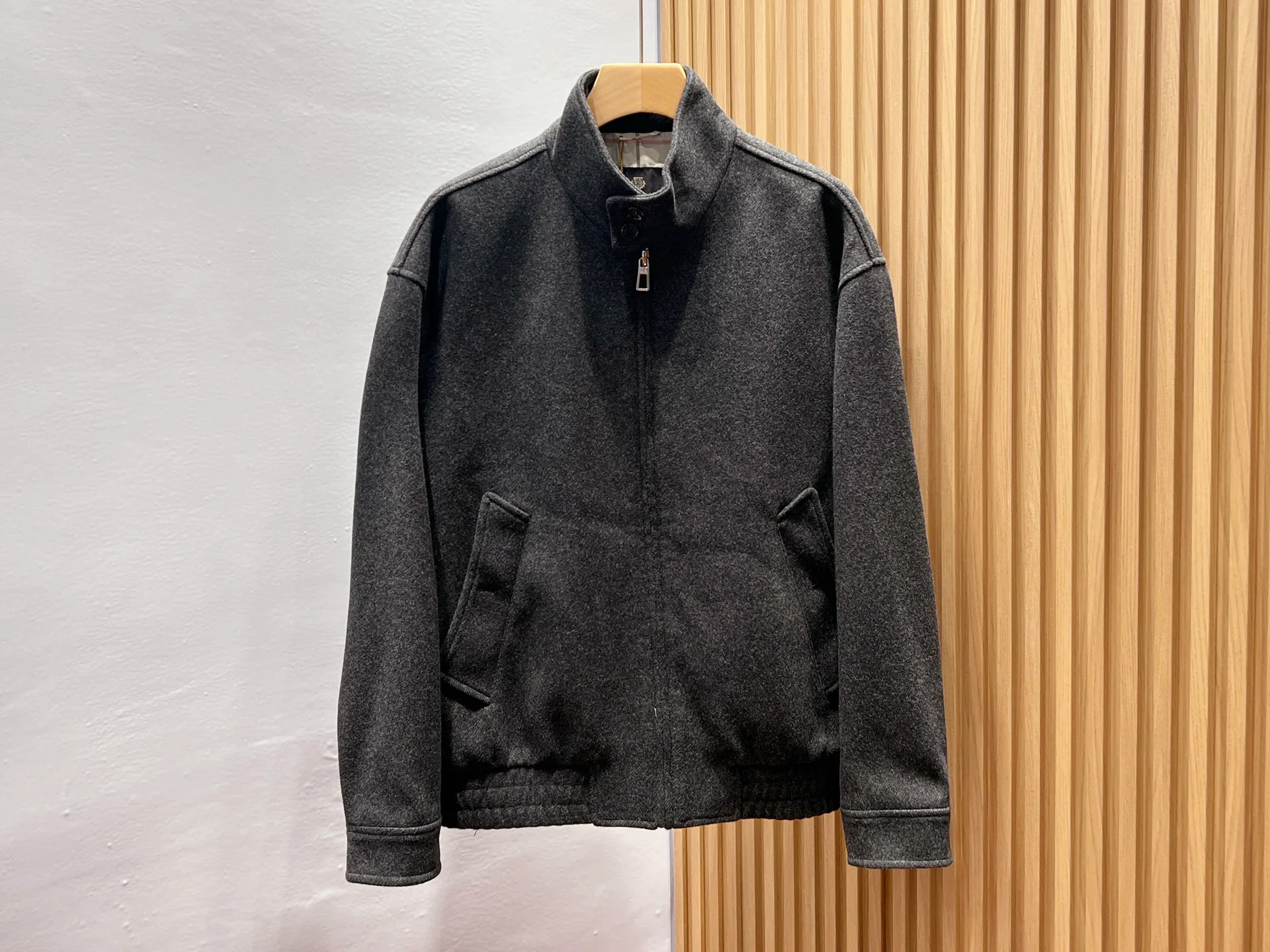 Men's Jackets And Down Jackets LORO PIANA 18084585