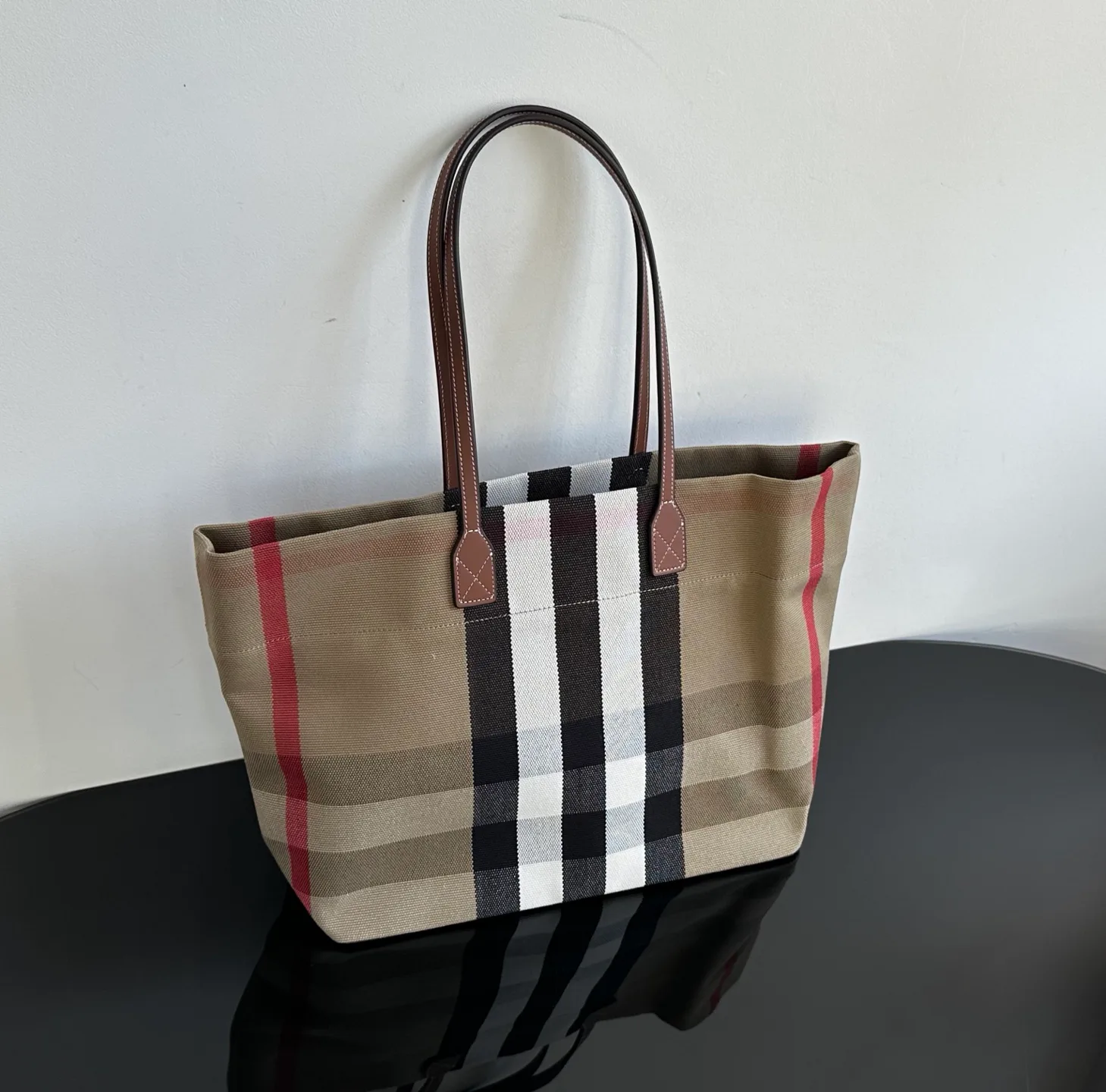 Women's Classic Handbags BURBERRY 18052791