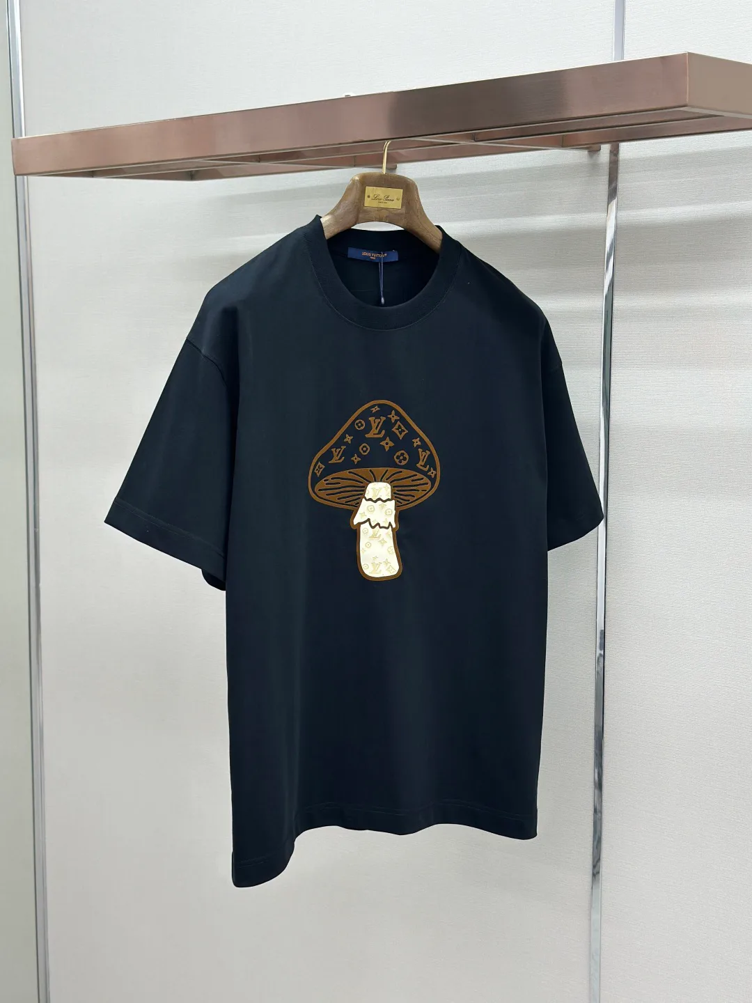 Men's T-Shirts LOUIS VUITTON 18191110