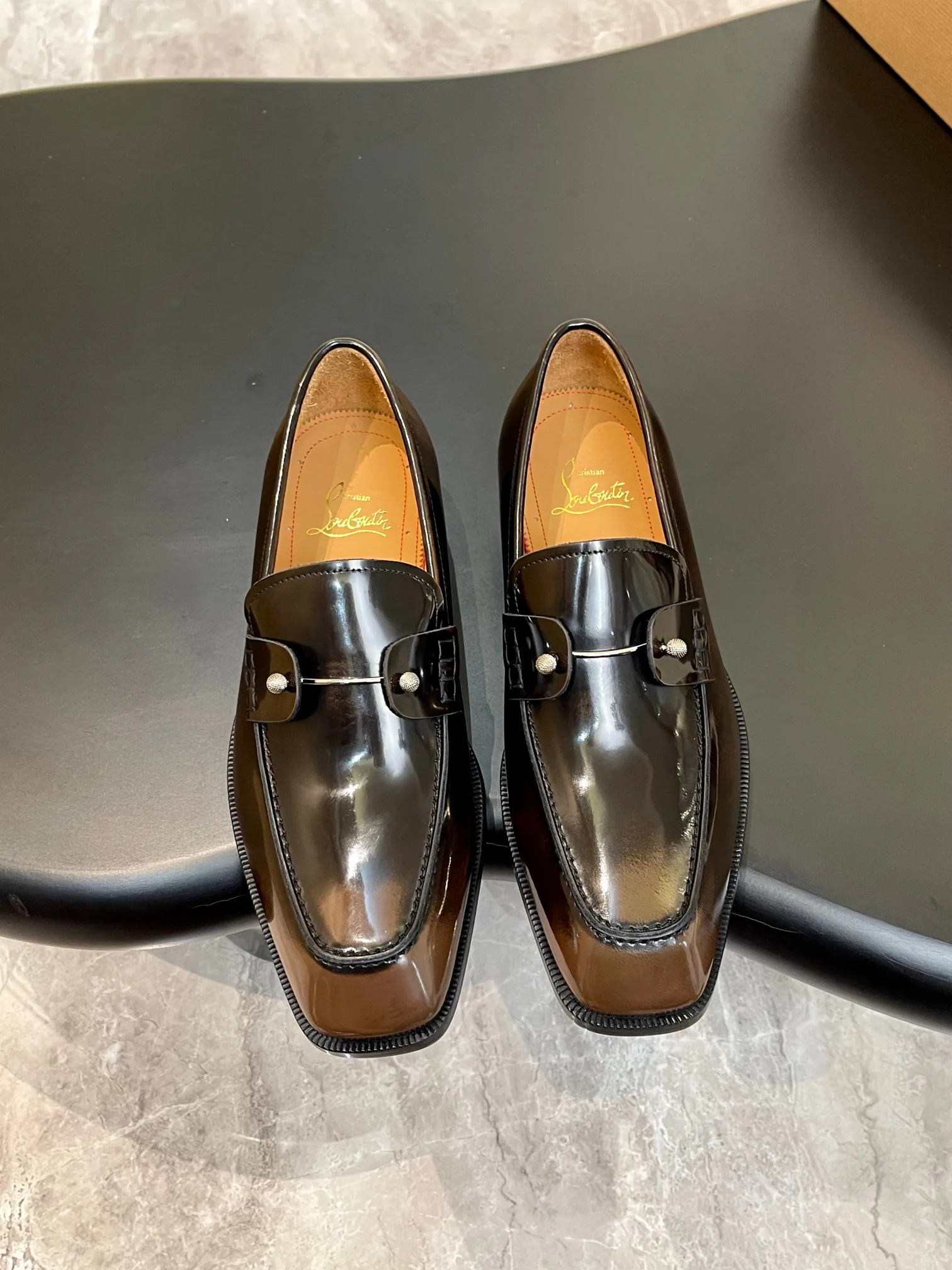 Men's Loafers And Dress Shoes CHRISTIAN LOUBOUTIN 18119128