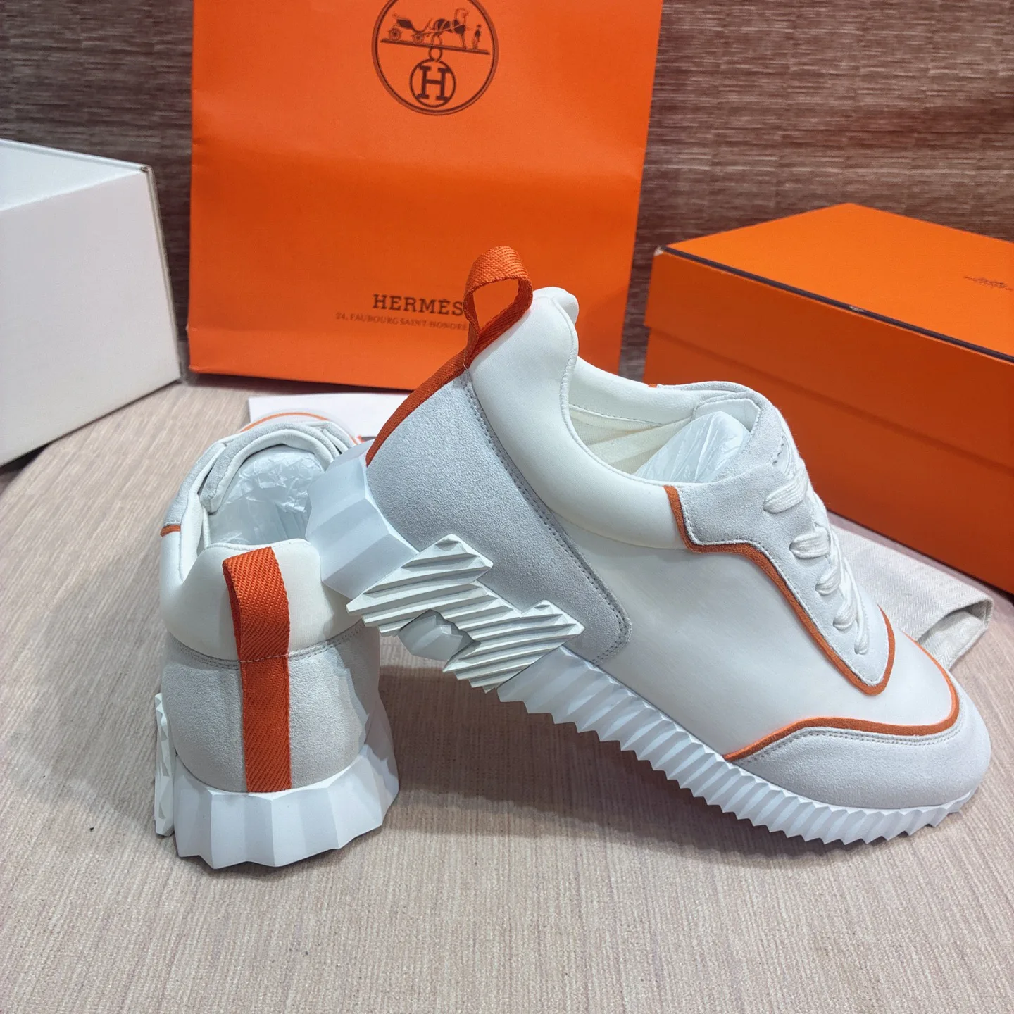 Women's Sneakers HERMES 17977065