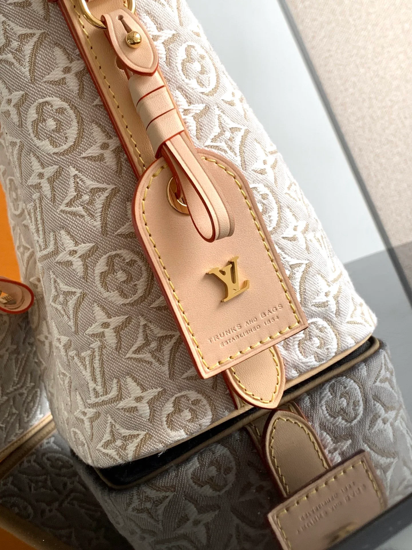 Women's Classic Handbags LOUIS VUITTON 17427864