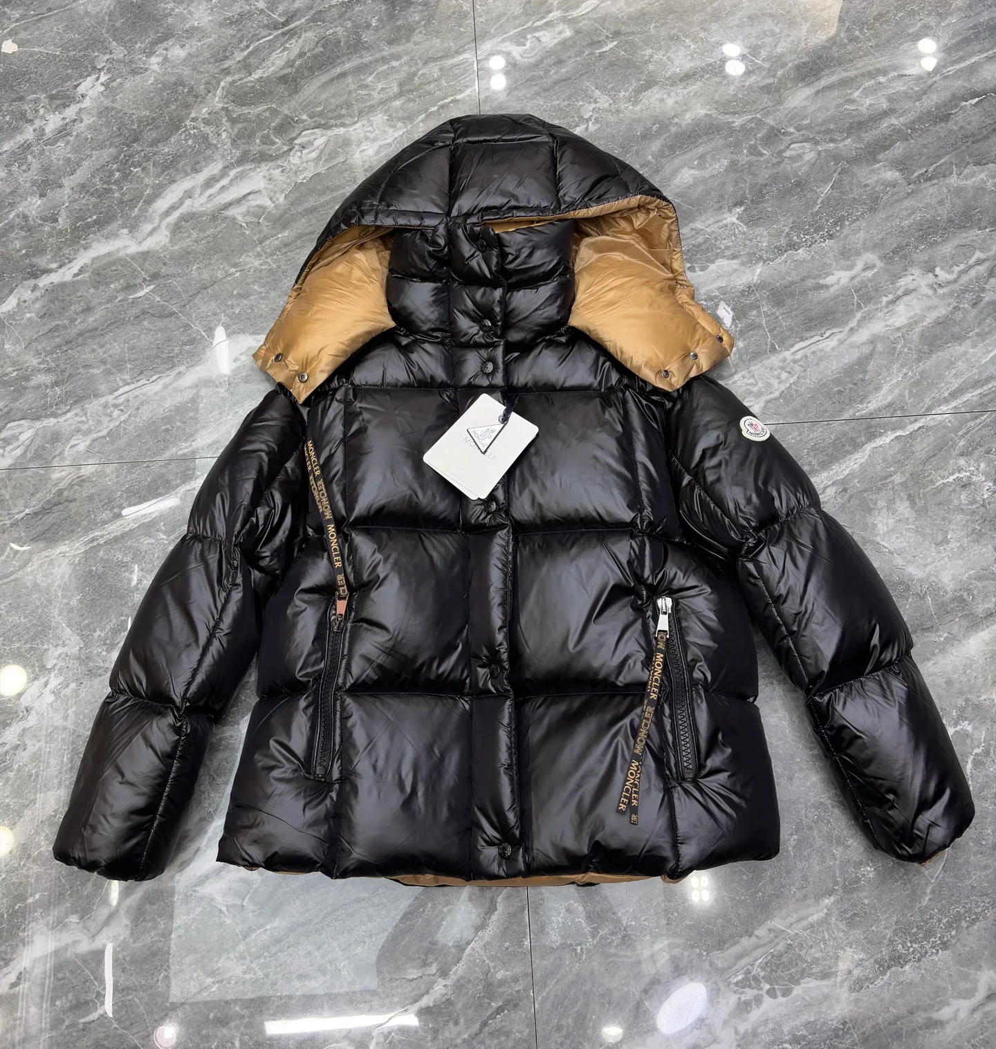 Women's Jackets And Down Jackets MONCLER 17568655
