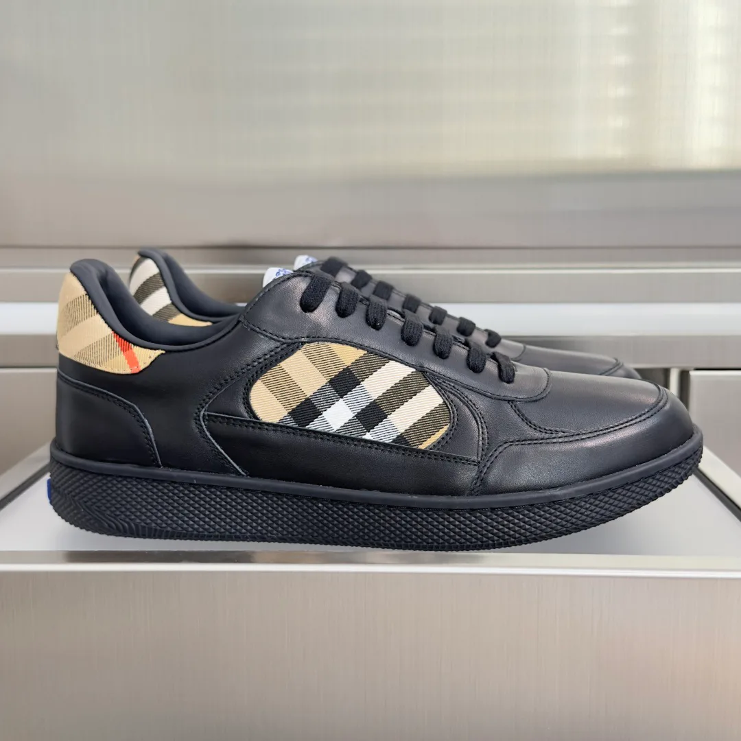 Women's Sneakers BURBERRY 17810101
