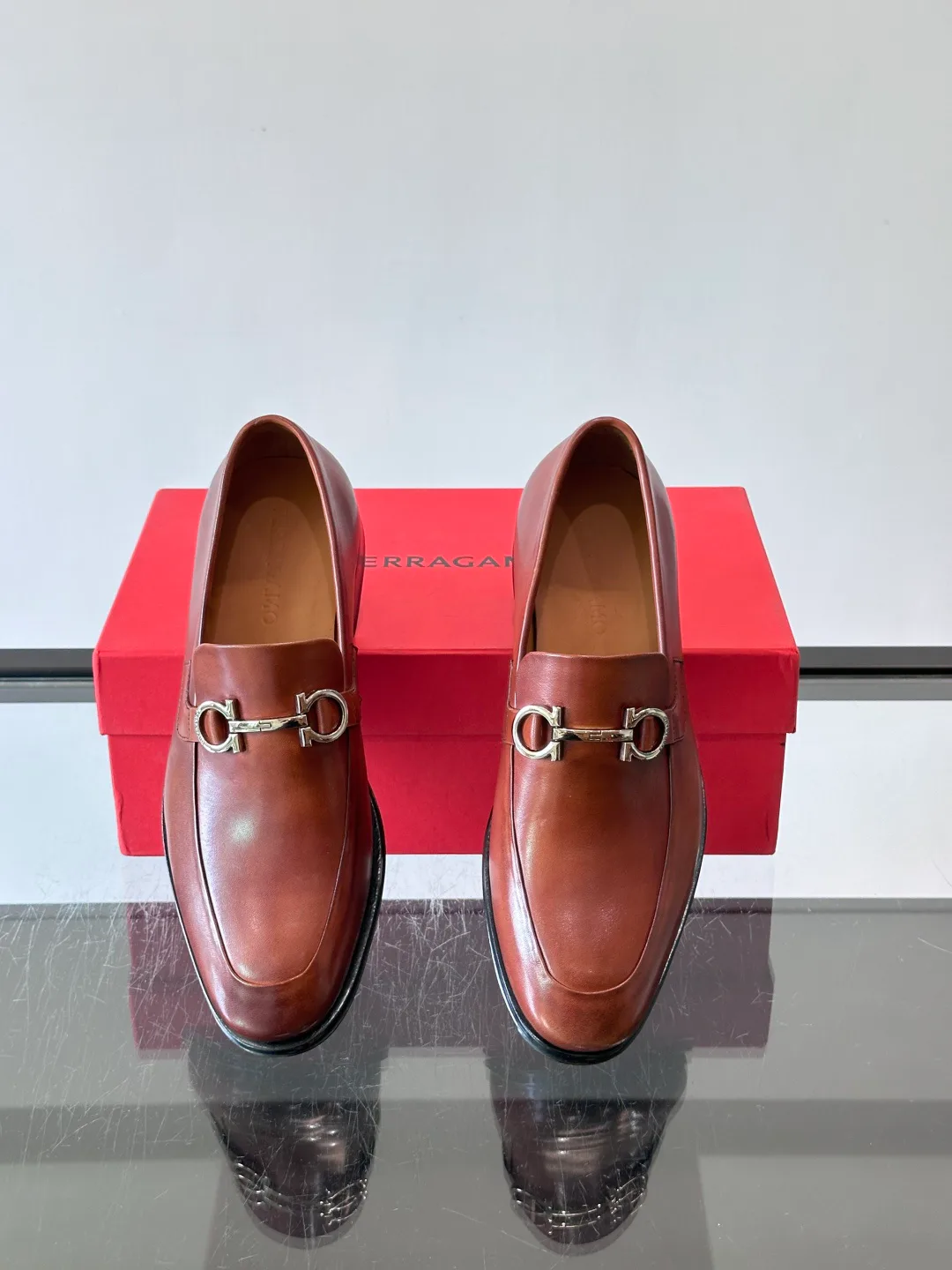 Men's Loafers And Dress Shoes SALVATORE FERRAGAMO 18274547
