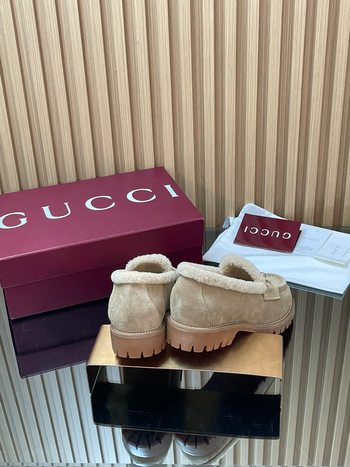Women's Loafers And Moccasins GUCCI 18187054