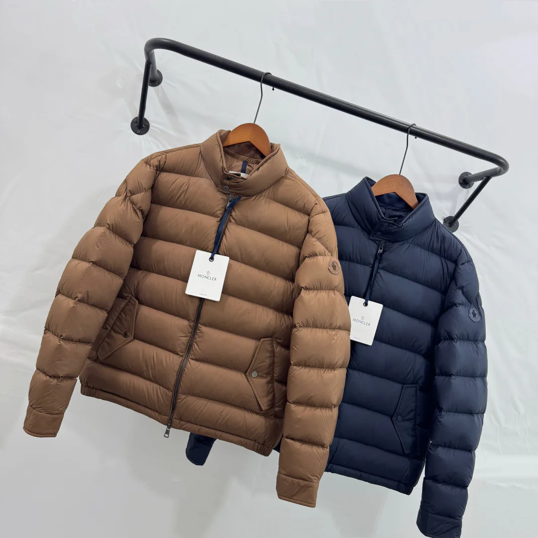 Men's Jackets And Down Jackets MONCLER 17827409