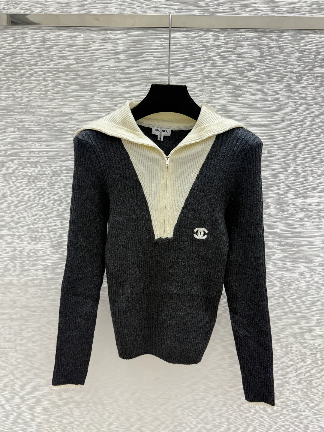Women's Jumpers And Sweaters CHANEL 18138242