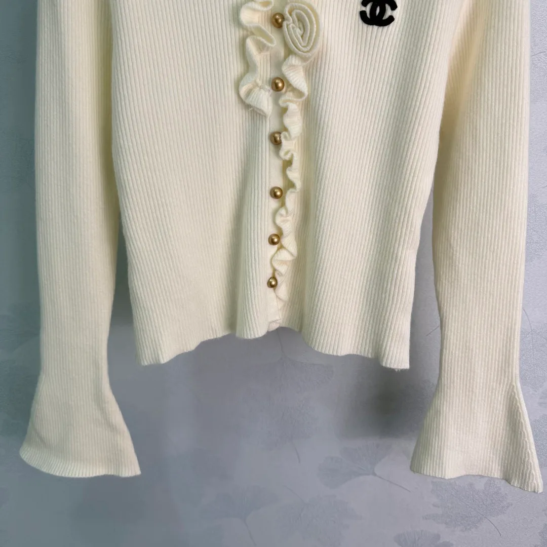Women's Jumpers And Sweaters CHANEL 18263122