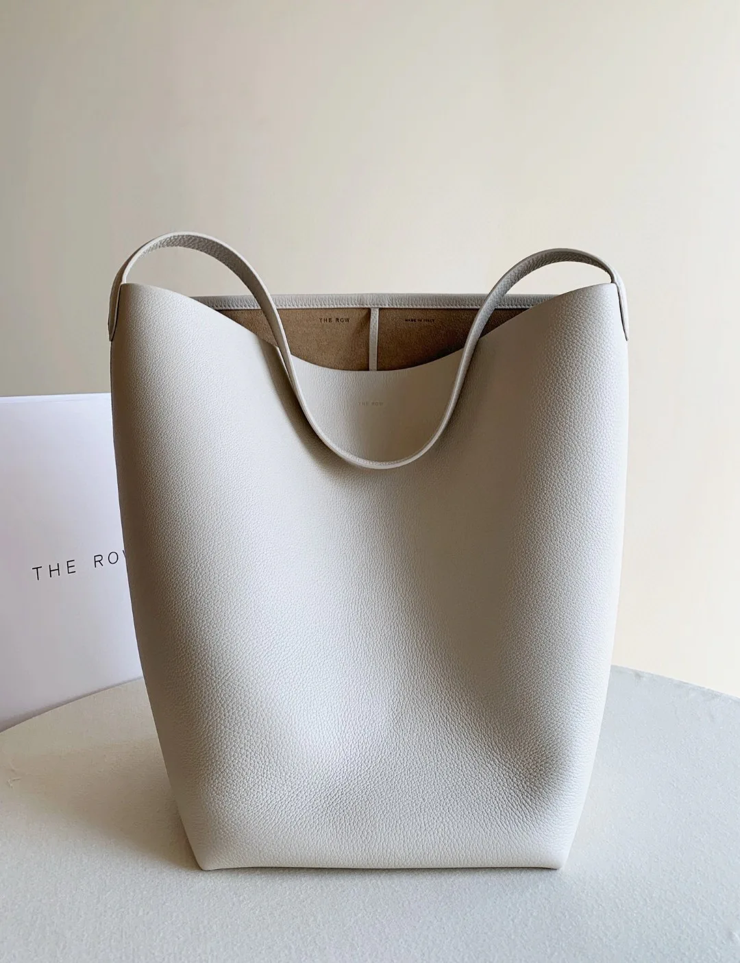 Women's Classic Handbags THE ROW 18070661